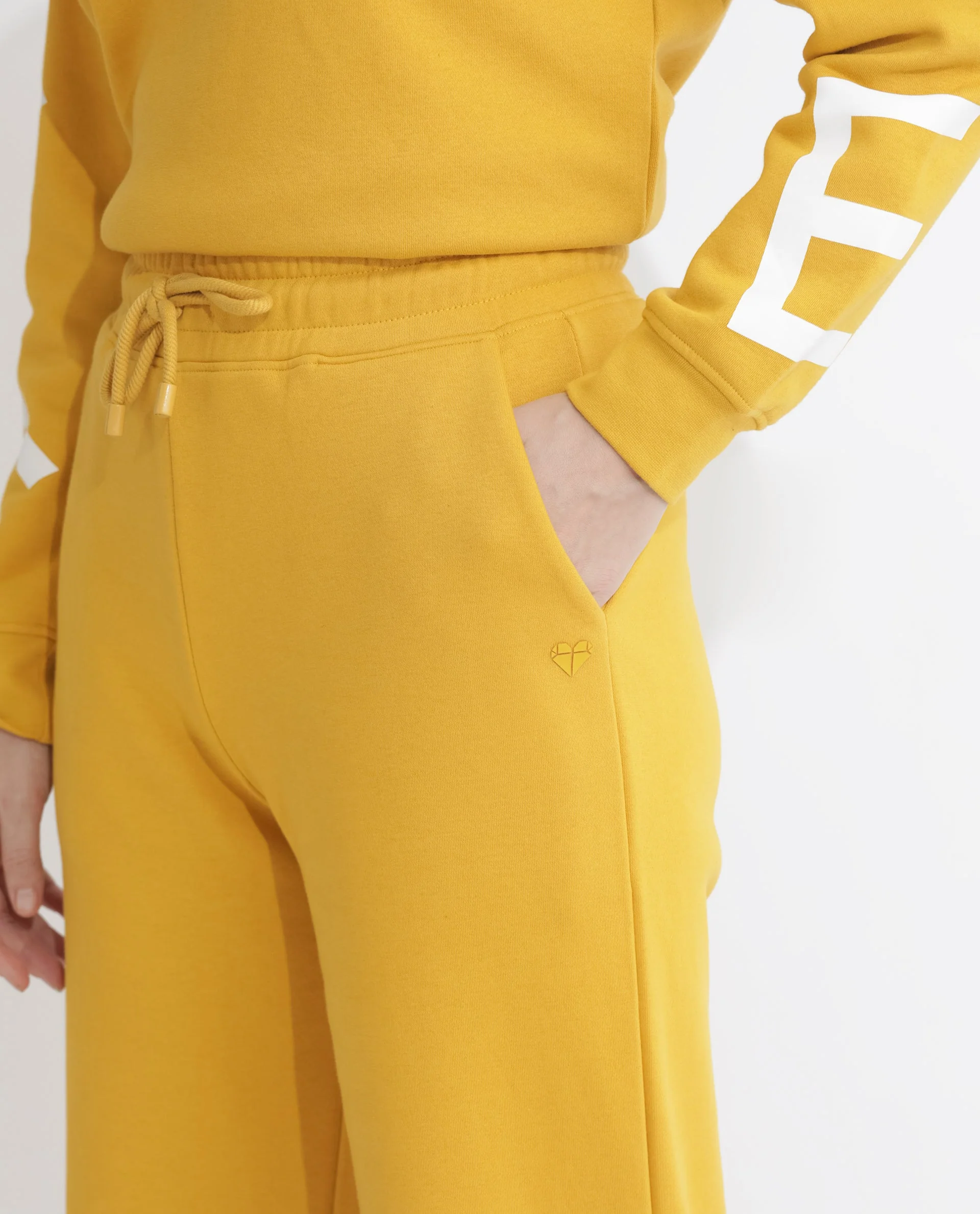 Rareism Women's Pazoo F Mustard Cotton Blend Plain Ankle Length Flared Track Pant - Image 3
