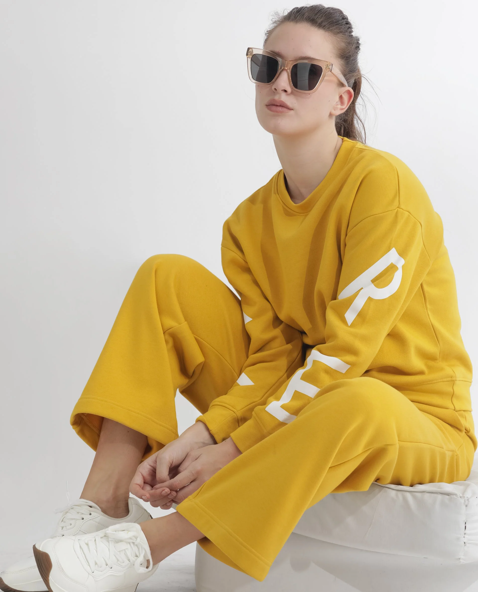 Rareism Women's Pazoo F Mustard Cotton Blend Plain Ankle Length Flared Track Pant - Image 4