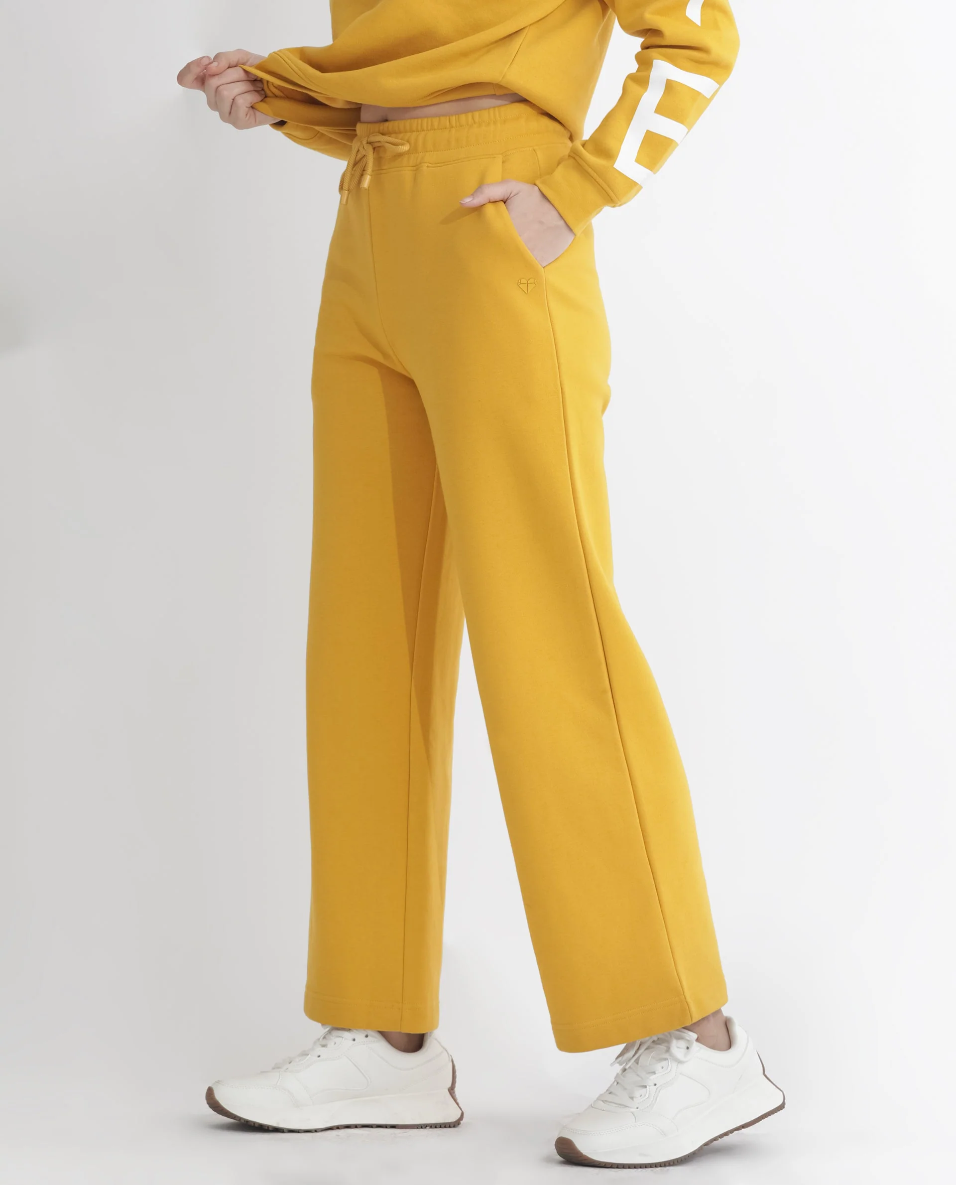 Rareism Women's Pazoo F Mustard Cotton Blend Plain Ankle Length Flared Track Pant - Image 5