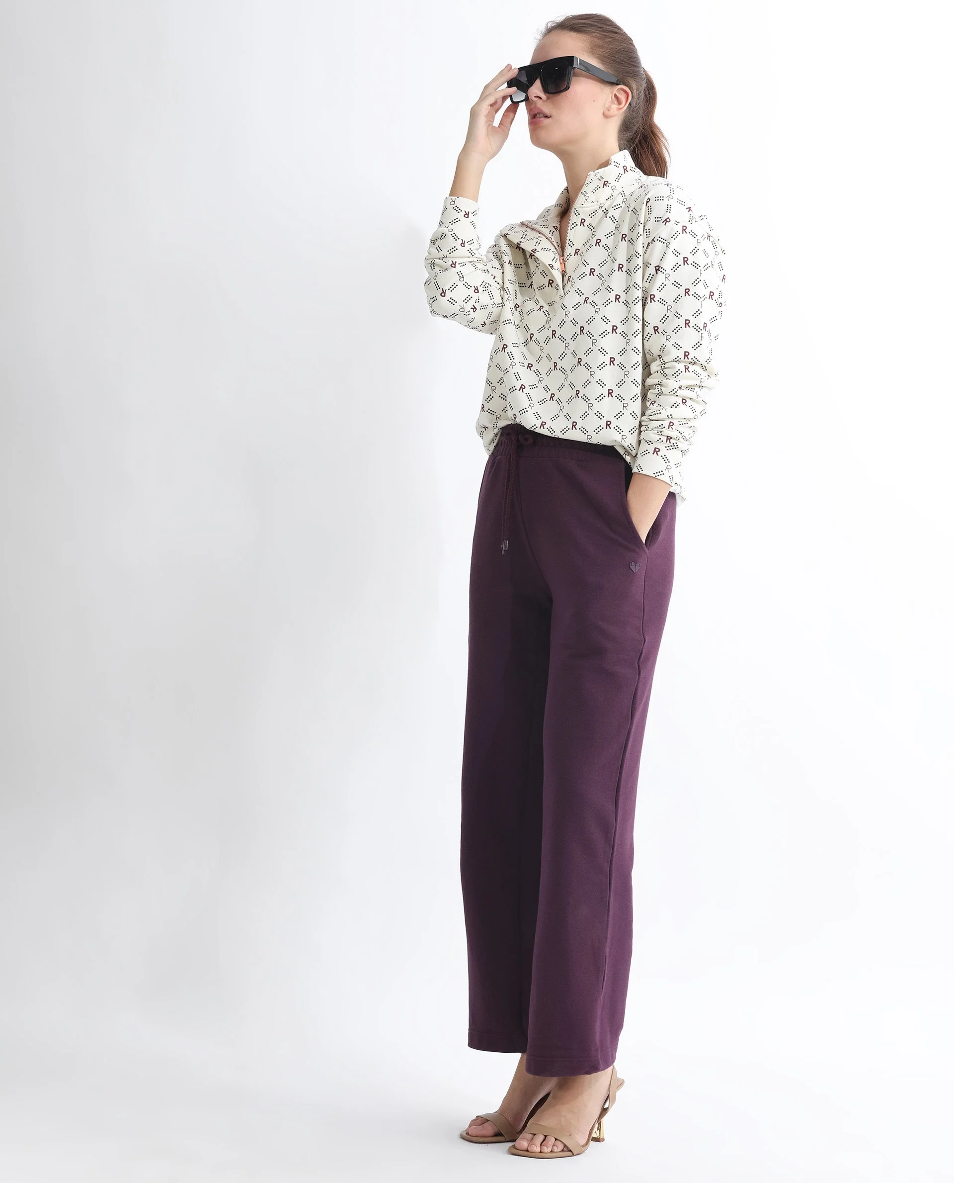 Rareism Women's Pazoo T Dark Maroon Cotton Blend Plain Ankle Length Flared Track Pant - Image 4