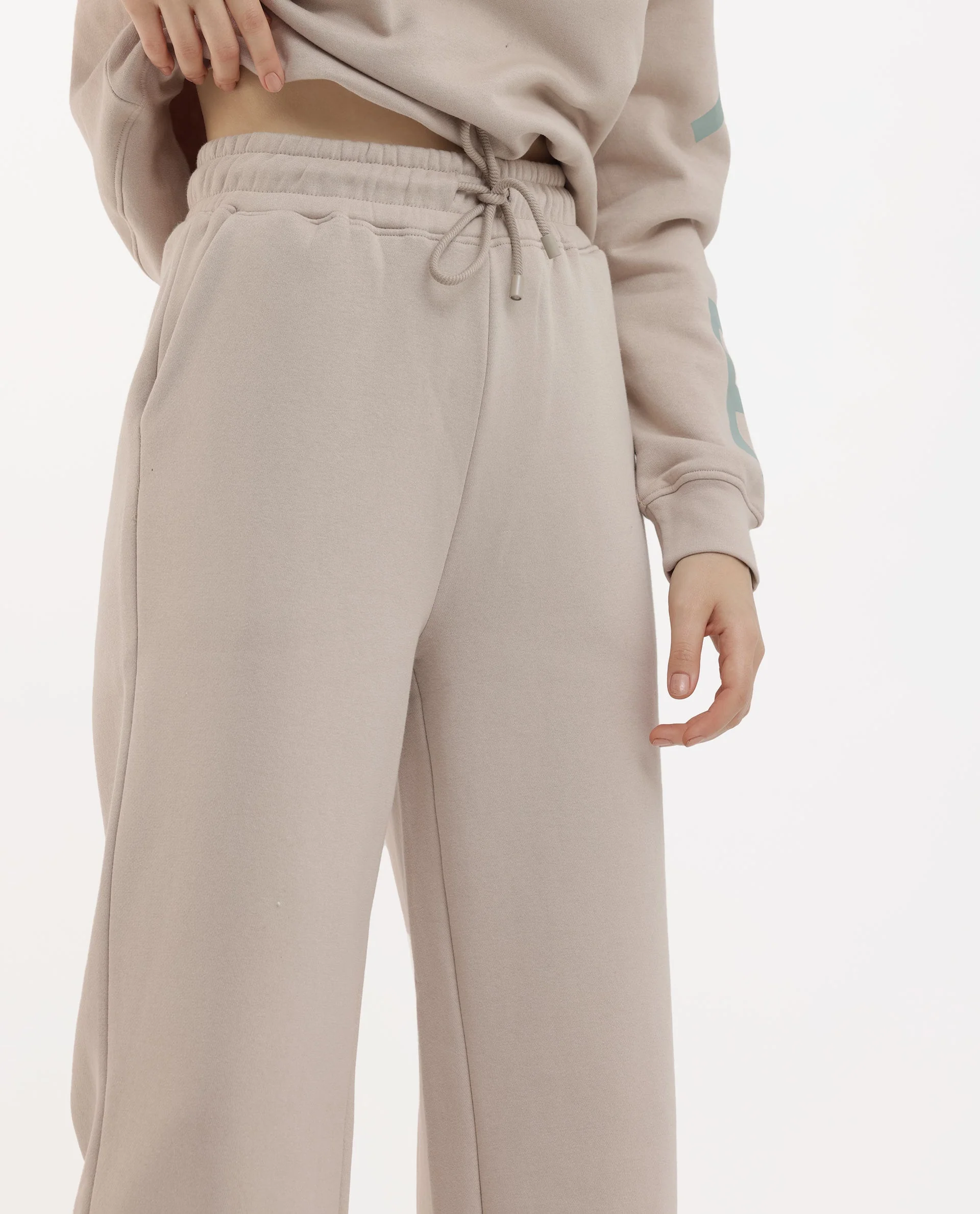 Rareism Women's Pazoo F Beige Cotton Blend Plain Ankle Length Flared Track Pant - Image 5