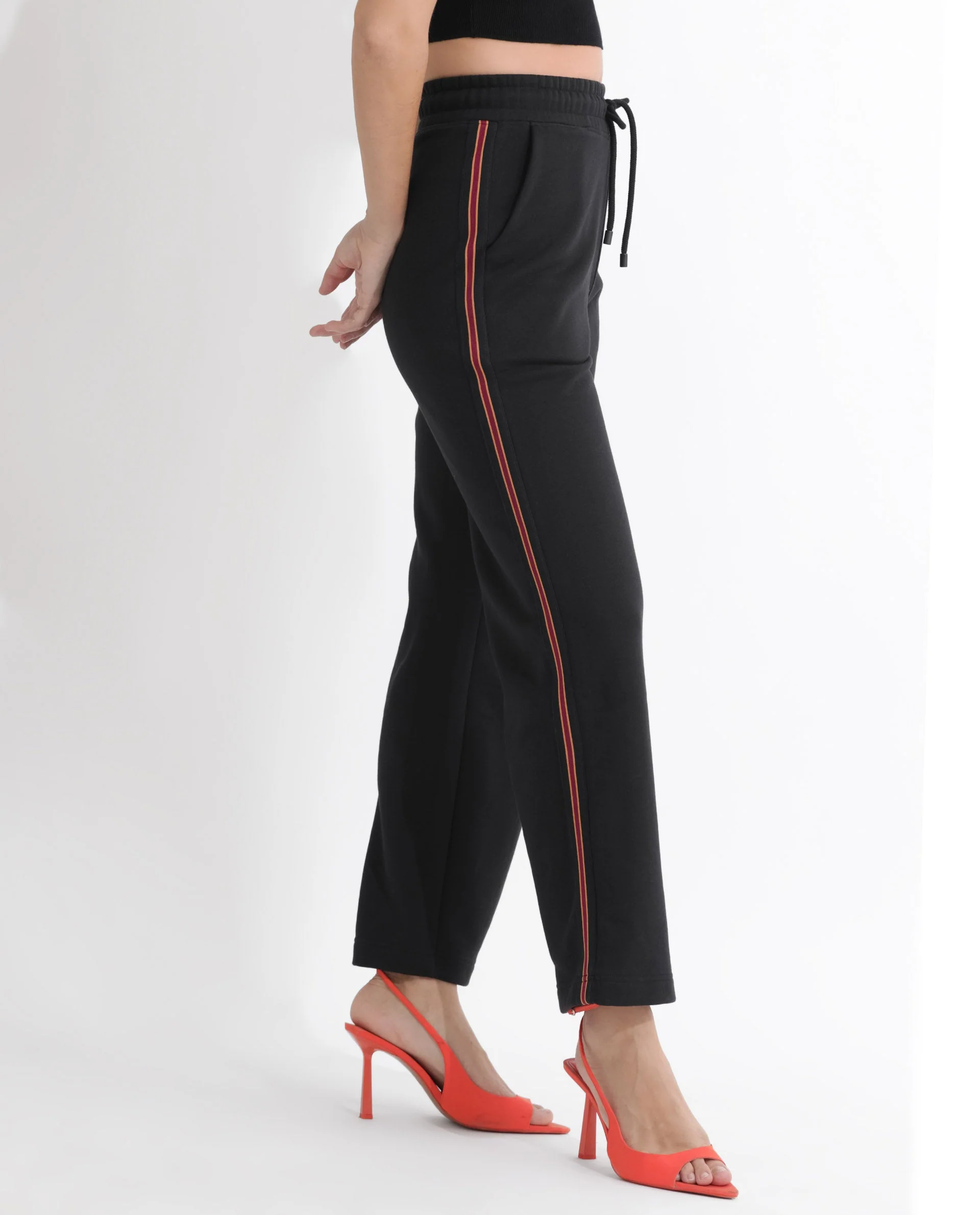 Rareism Women's Pazoo F Black Cotton Blend Plain Ankle Length Flared Track Pant - Image 3