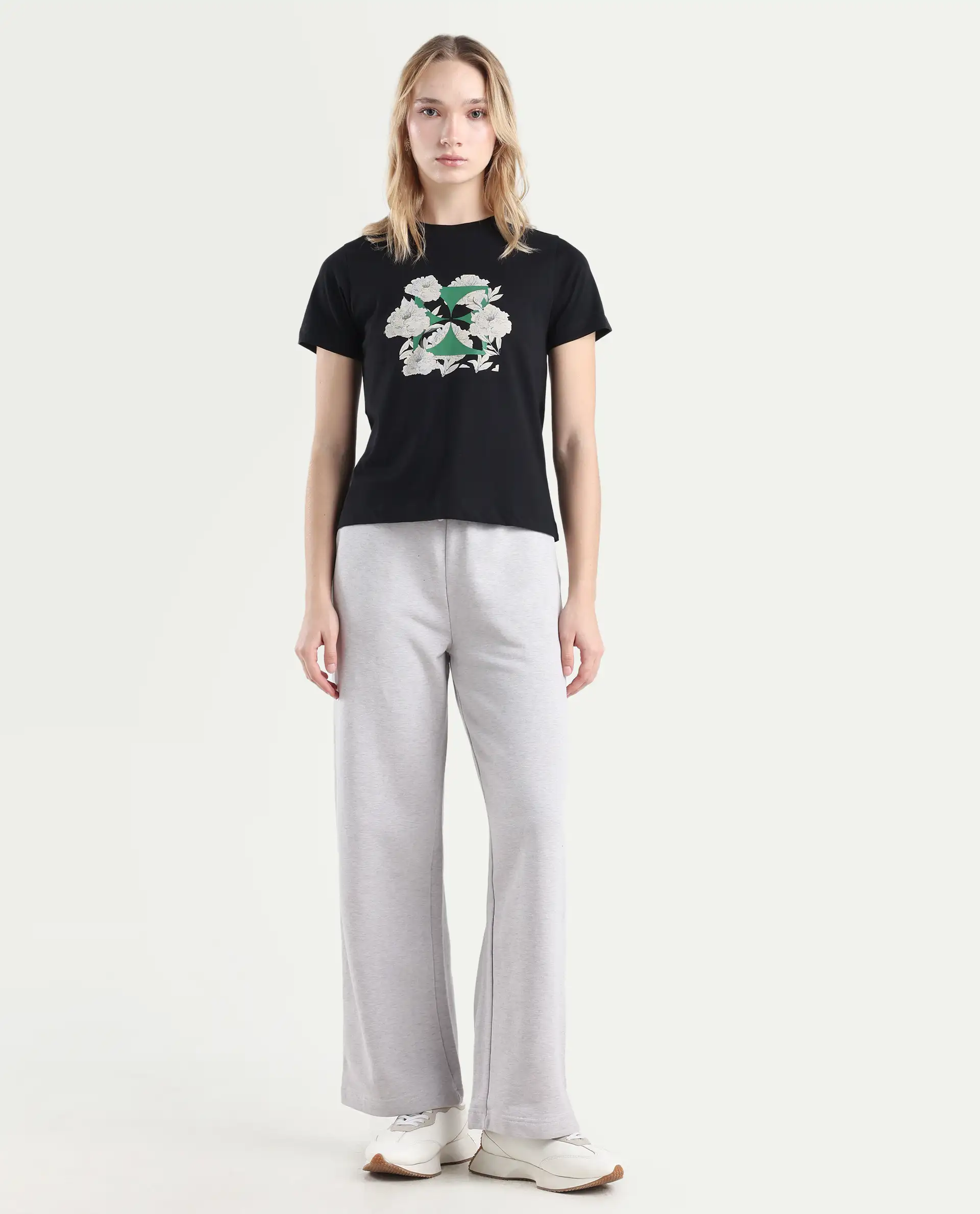 Rareism Women's Pazoo F Melange Grey Cotton Blend Plain Ankle Length Flared Track Pant - Image 3