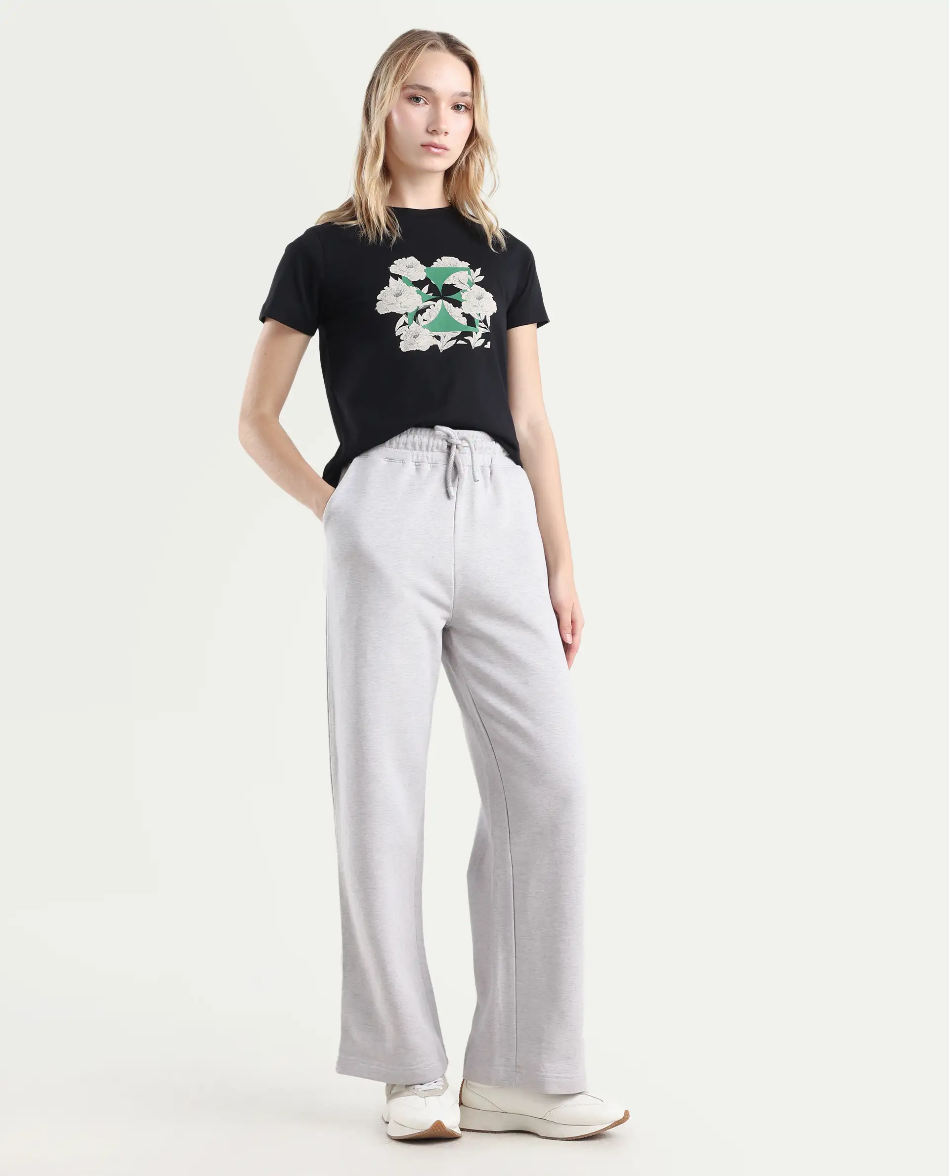 Rareism Women's Pazoo F Melange Grey Cotton Blend Plain Ankle Length Flared Track Pant - Image 5