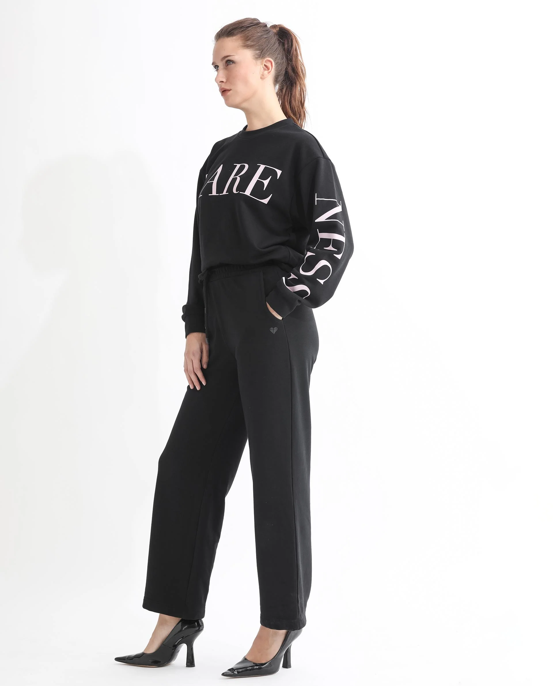 Rareism Women's Pazoo T Black Cotton Blend Plain Ankle Length Flared Track Pant - Image 5