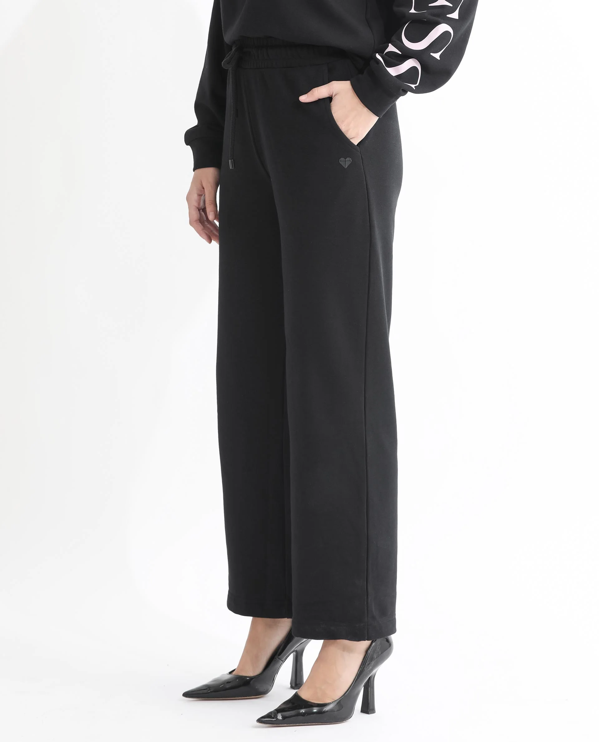 Rareism Women's Pazoo T Black Cotton Blend Plain Ankle Length Flared Track Pant - Image 6