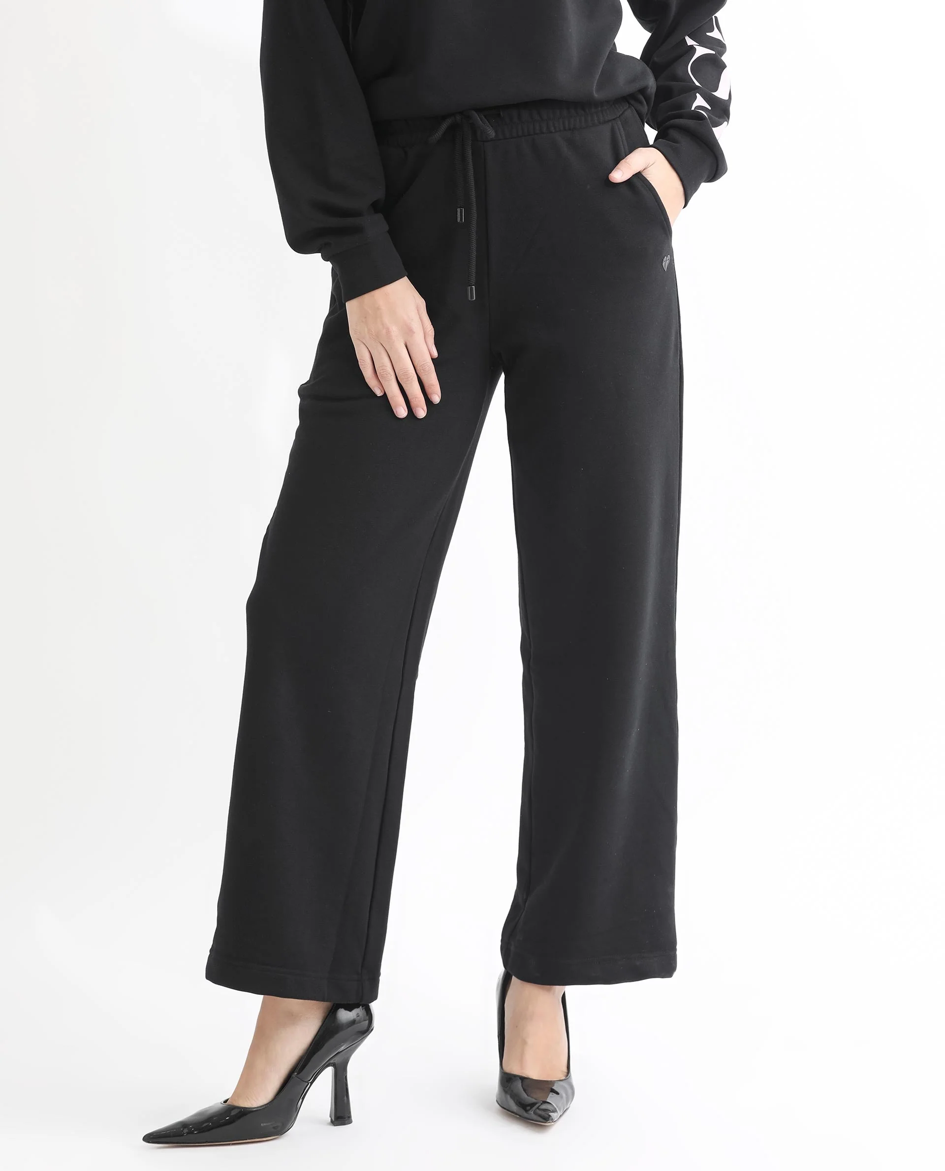 Rareism Women's Pazoo T Black Cotton Blend Plain Ankle Length Flared Track Pant - Image 8