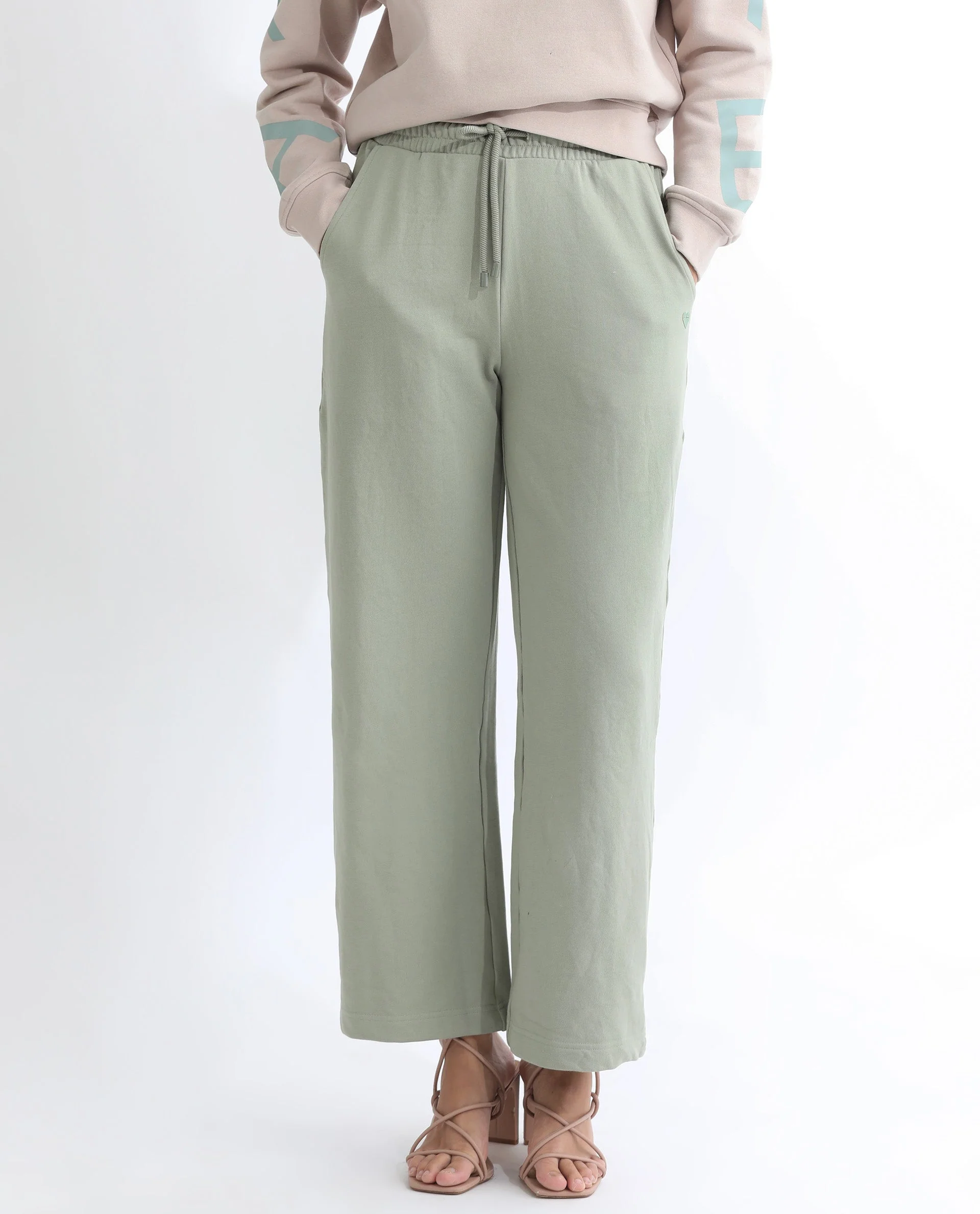 Rareism Women's Pazoo T Dusky Green Cotton Blend Plain Ankle Length Flared Track Pant - Image 2