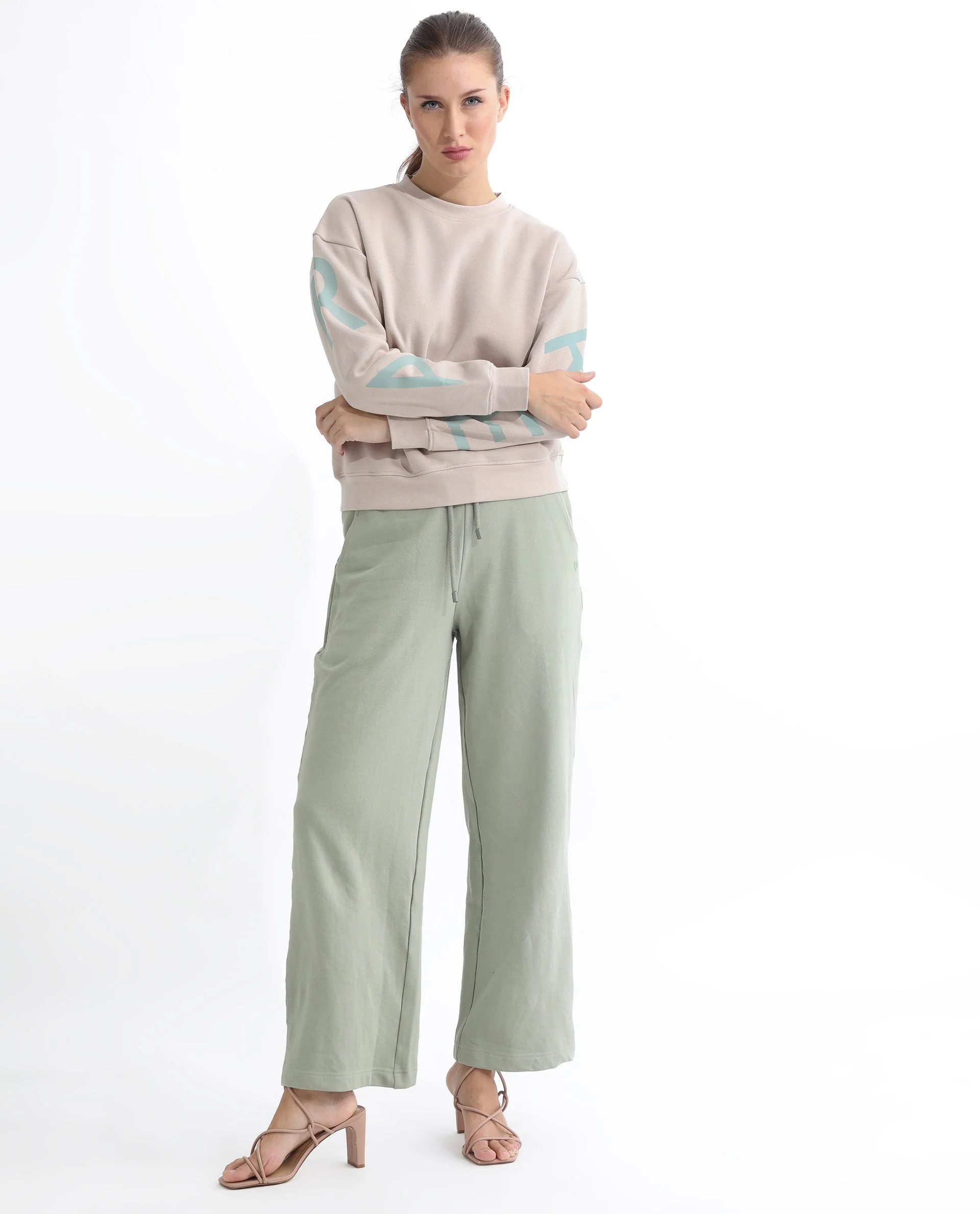 Rareism Women's Pazoo T Dusky Green Cotton Blend Plain Ankle Length Flared Track Pant - Image 4