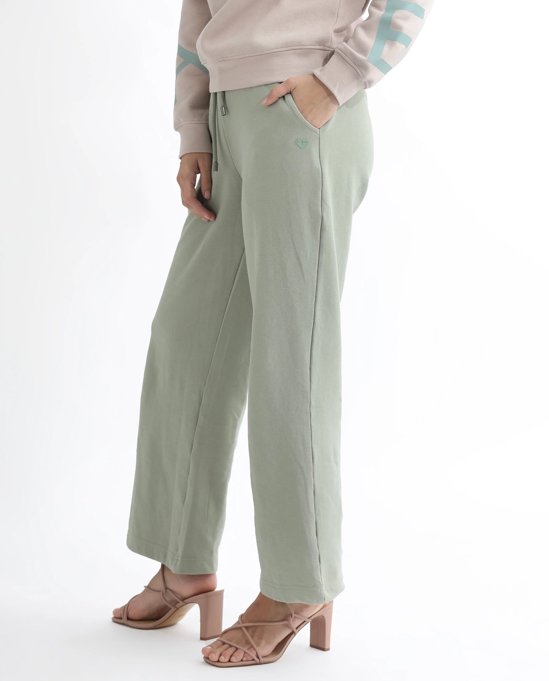 Rareism Women's Pazoo T Dusky Green Cotton Blend Plain Ankle Length Flared Track Pant - Image 7