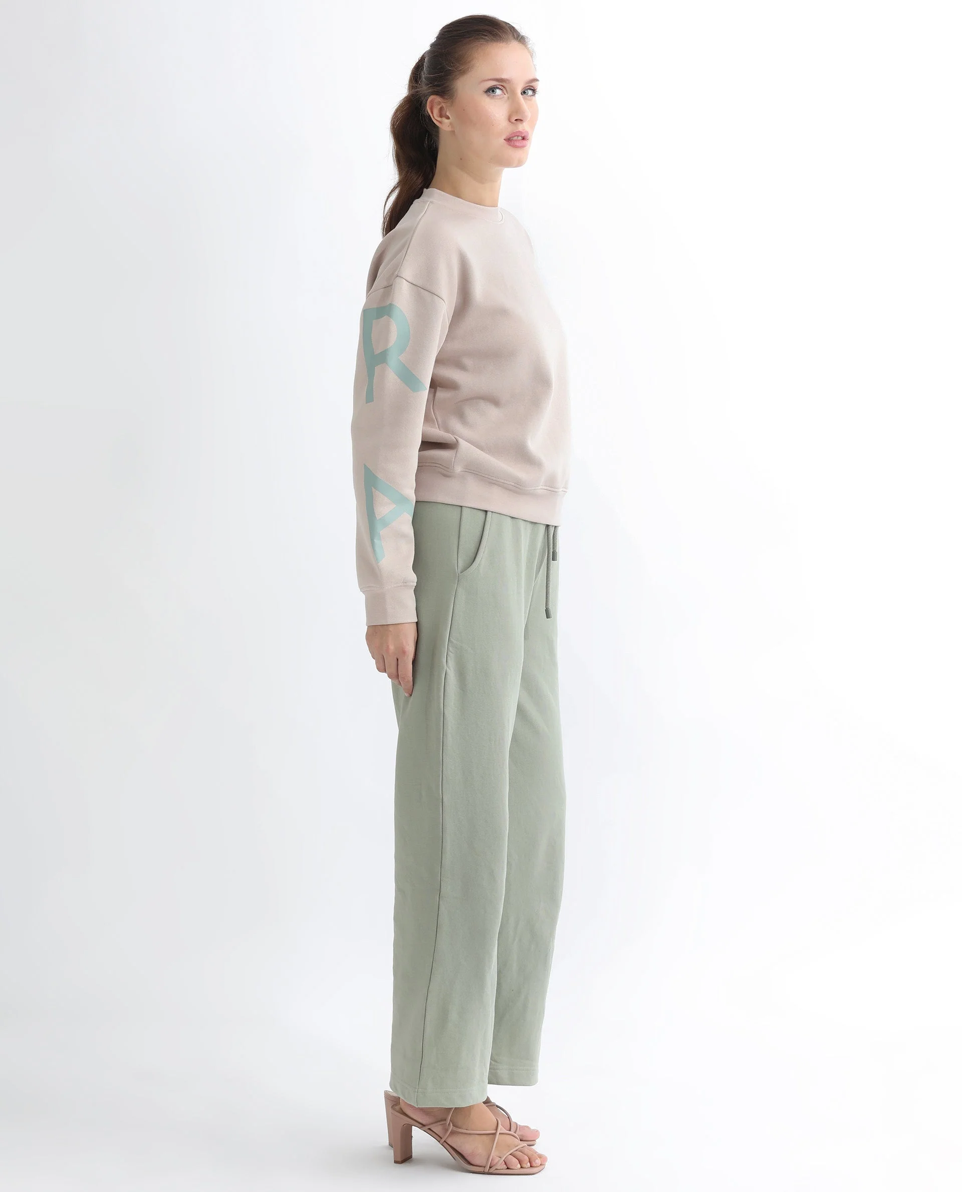 Rareism Women's Pazoo T Dusky Green Cotton Blend Plain Ankle Length Flared Track Pant - Image 8
