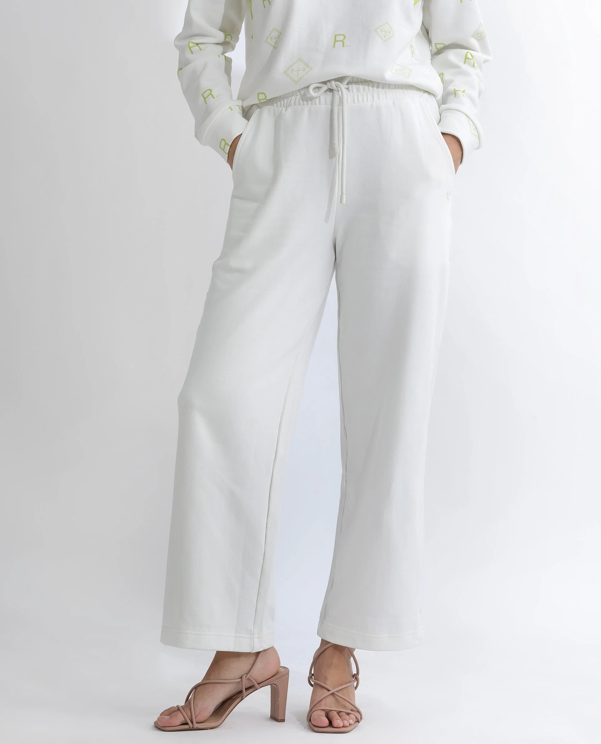 Rareism Women's Pazoo T Off White Cotton Blend Plain Ankle Length Flared Track Pant - Image 2