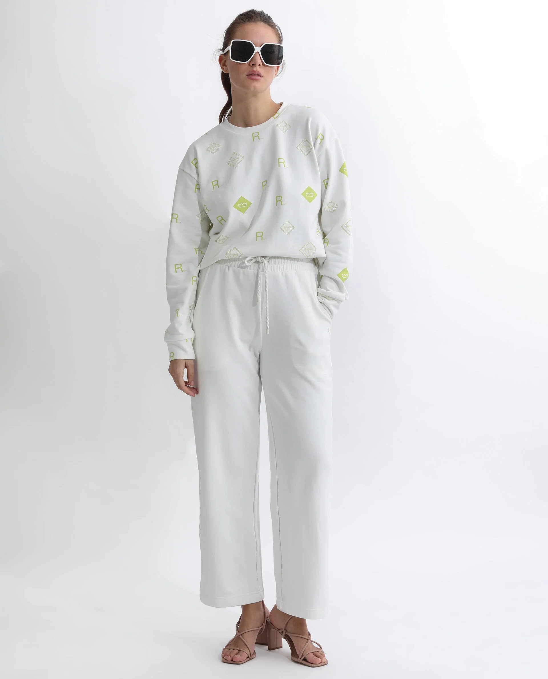 Rareism Women's Pazoo T Off White Cotton Blend Plain Ankle Length Flared Track Pant - Image 3
