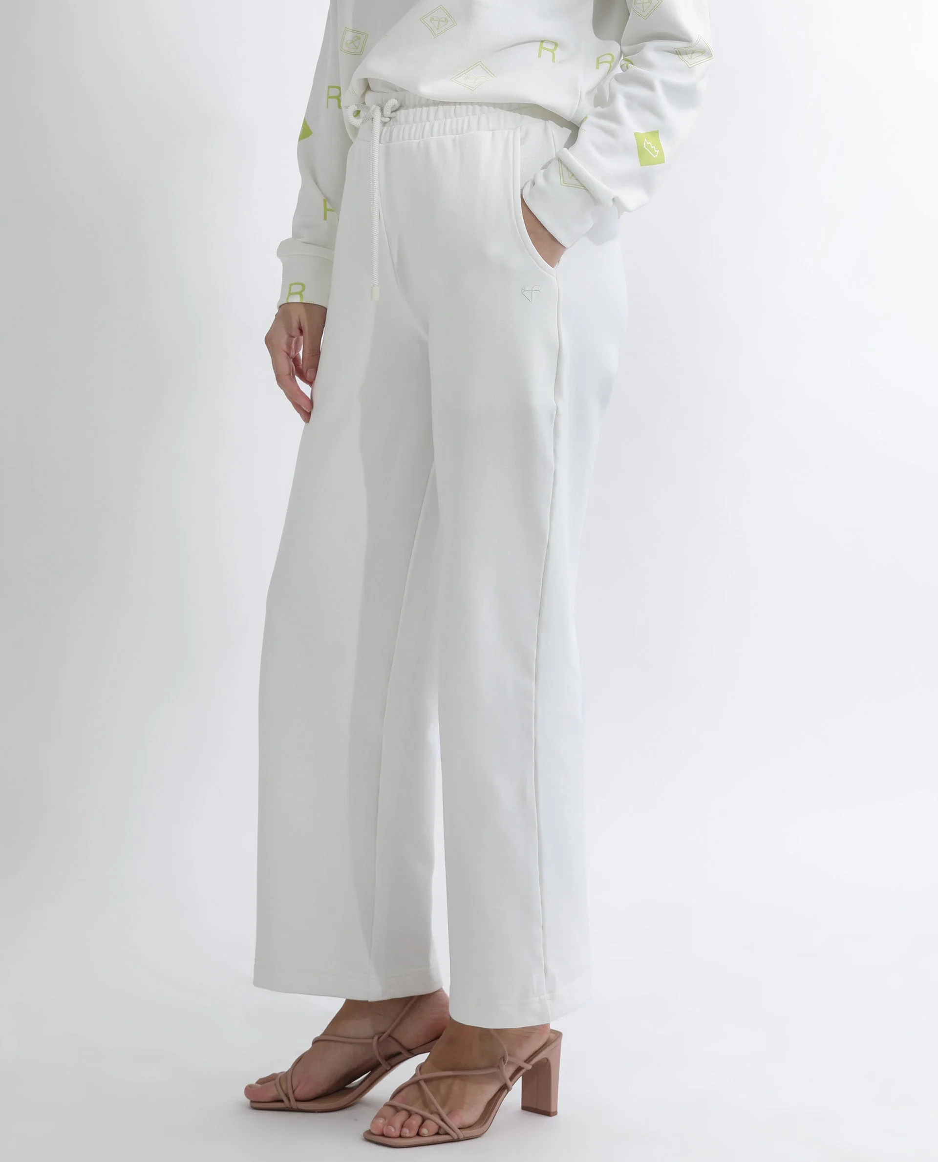 Rareism Women's Pazoo T Off White Cotton Blend Plain Ankle Length Flared Track Pant - Image 6