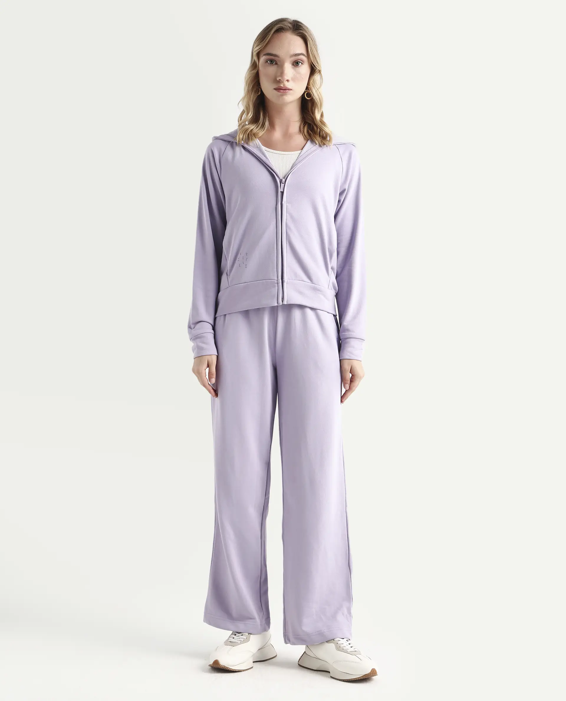 Rareism Women's Pazoo T Pastel Purple Cotton Blend Plain Ankle Length Flared Track Pant - Image 3