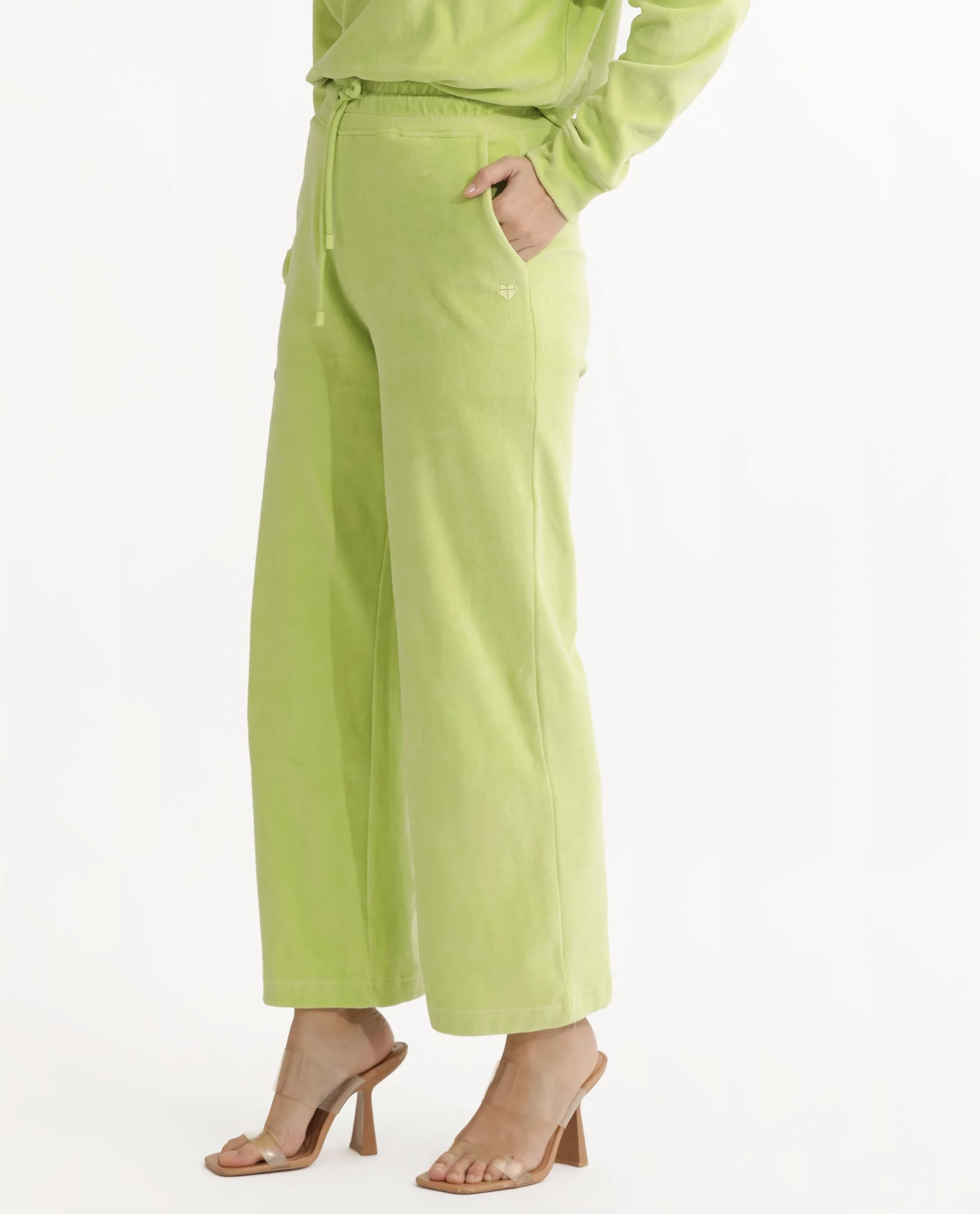 Rareism Women's Pazoo Tt Light Green Cotton Blend Plain Ankle Length Flared Track Pant - Image 4