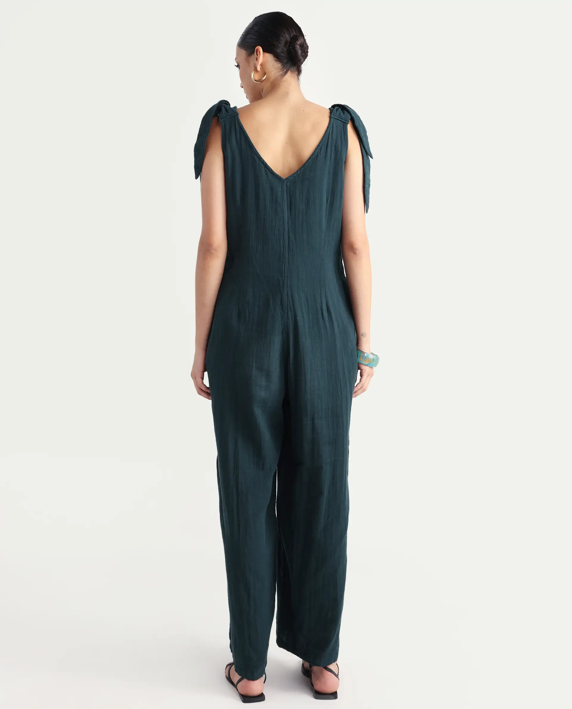 Rareism Women's Peanut Green Cotton V-Neck Plain Sleeveless Knee Length Tailored Jumpsuit - Image 7