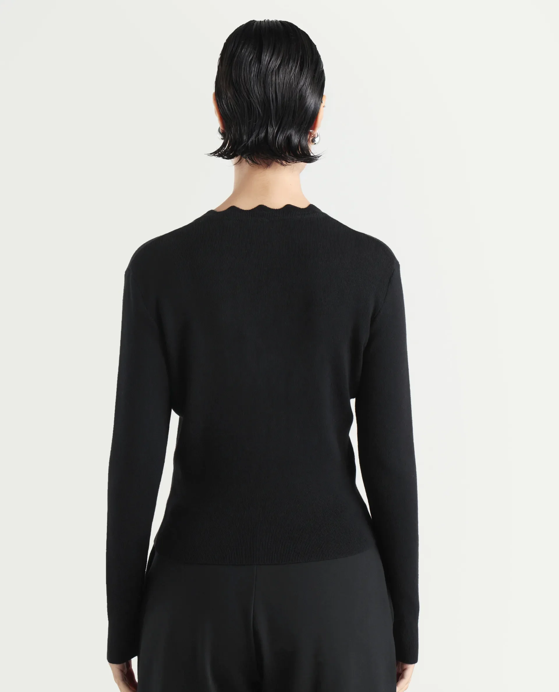 Rareism Women's Pendik Black V-Neck Plain Regular Fitted Top - Image 7