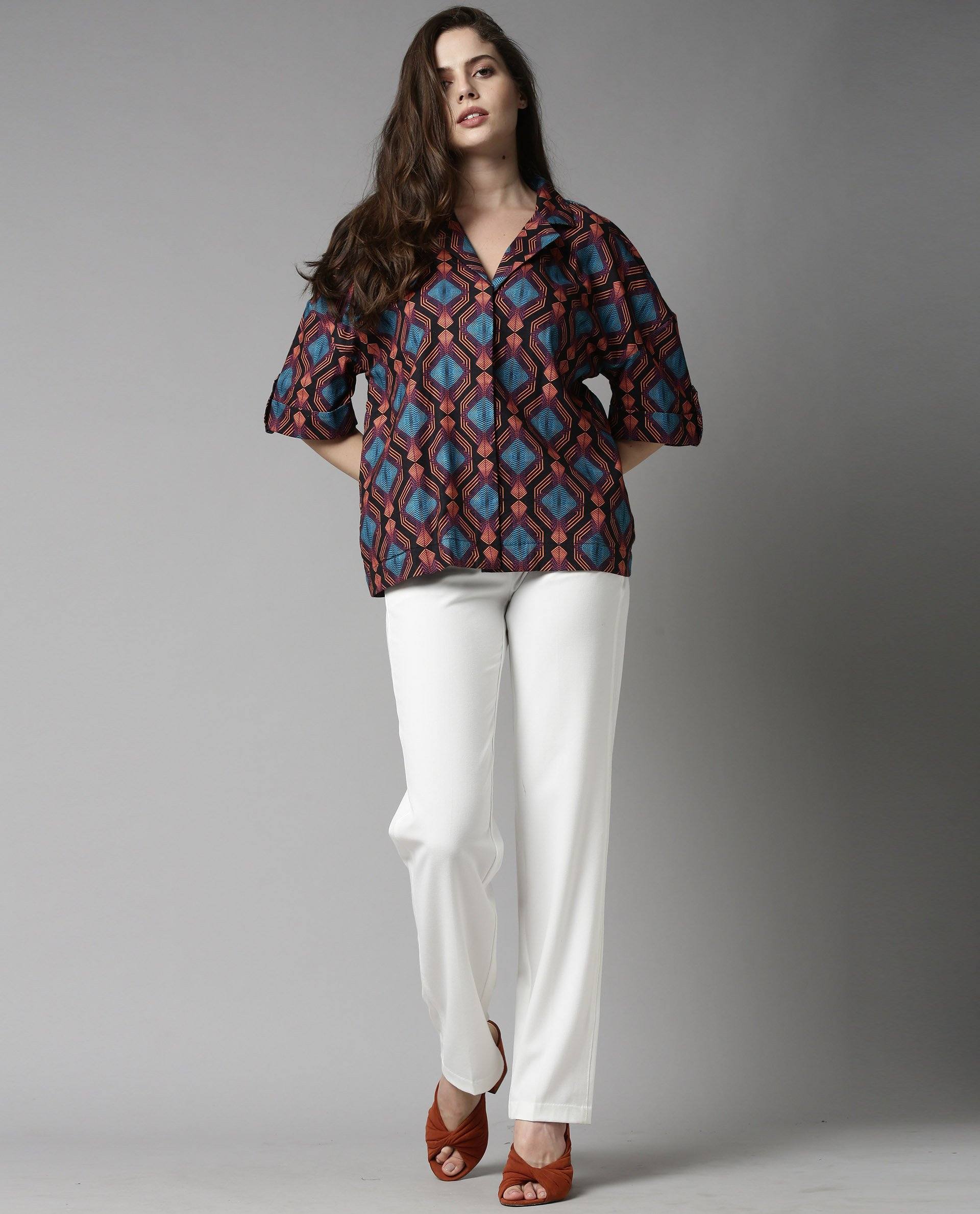 Rareism Women Peppy Black Top Full Sleeves Printed - Image 4