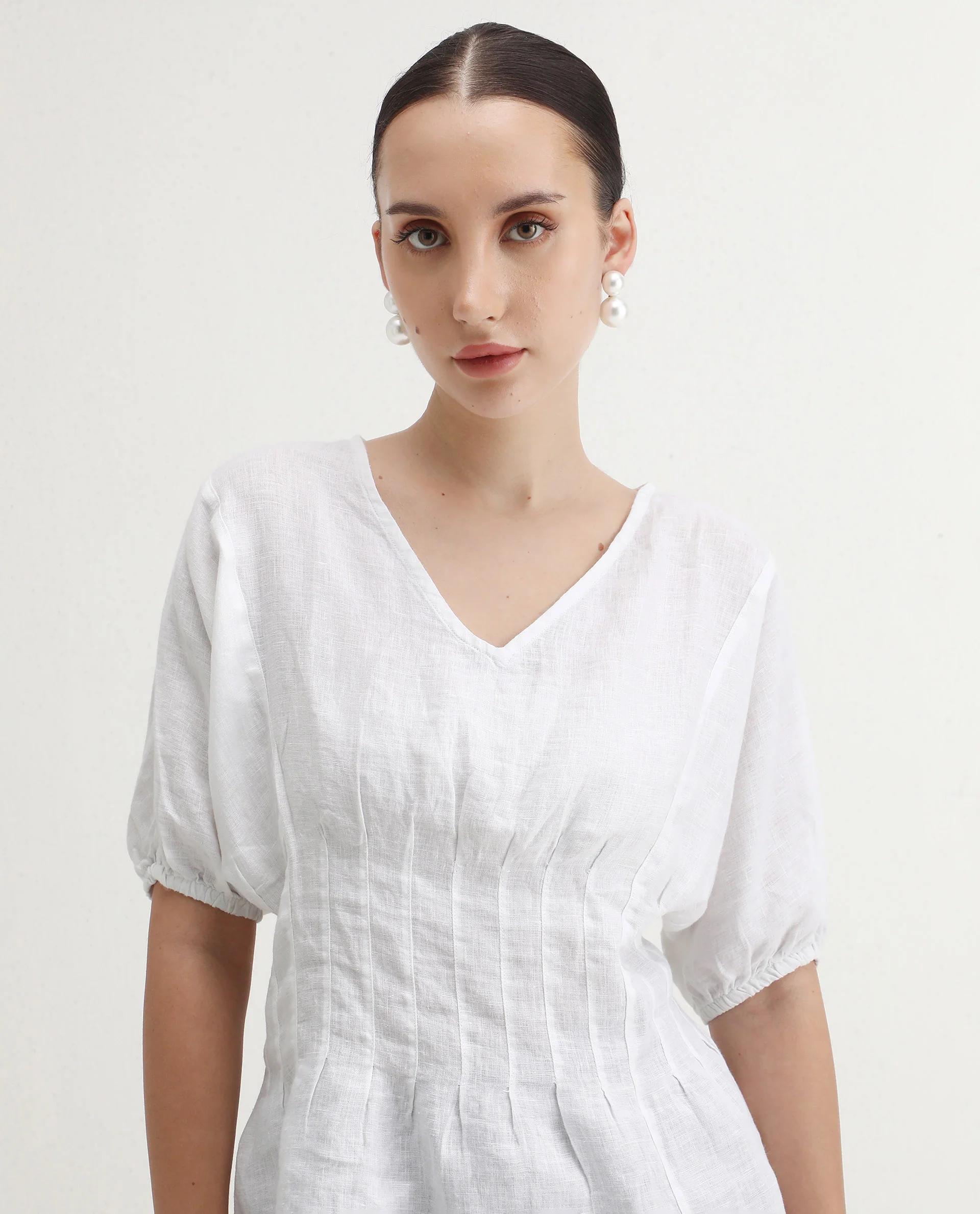 Rareism Women's Perdue White Linen V-Neck Plain Puff Sleeves Regular Fit Top - Image 4