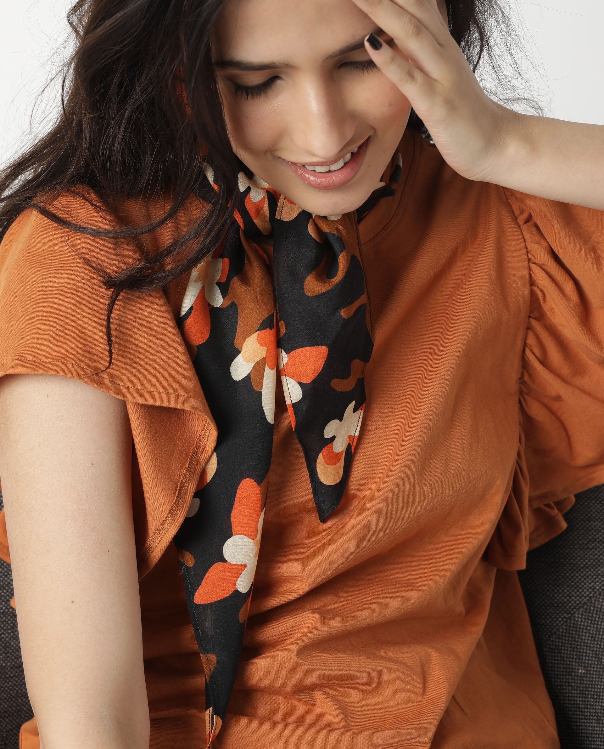 Rareism Women's Perry Black Floral Print Scarf
