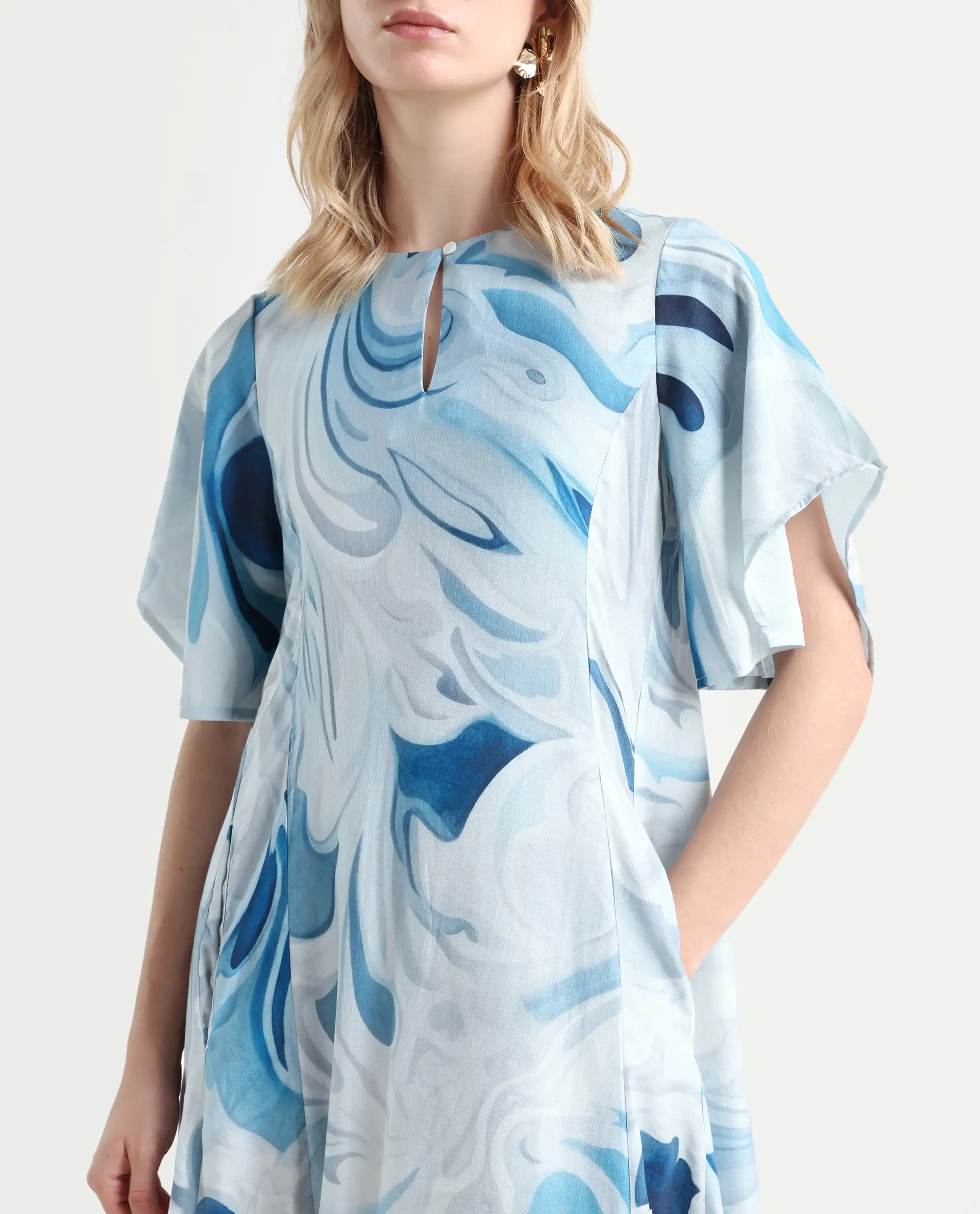 Rareism Women's Pesto Light Blue Viscose Blend V-Neck Abstract Print Midi Balloon Dress - Image 4