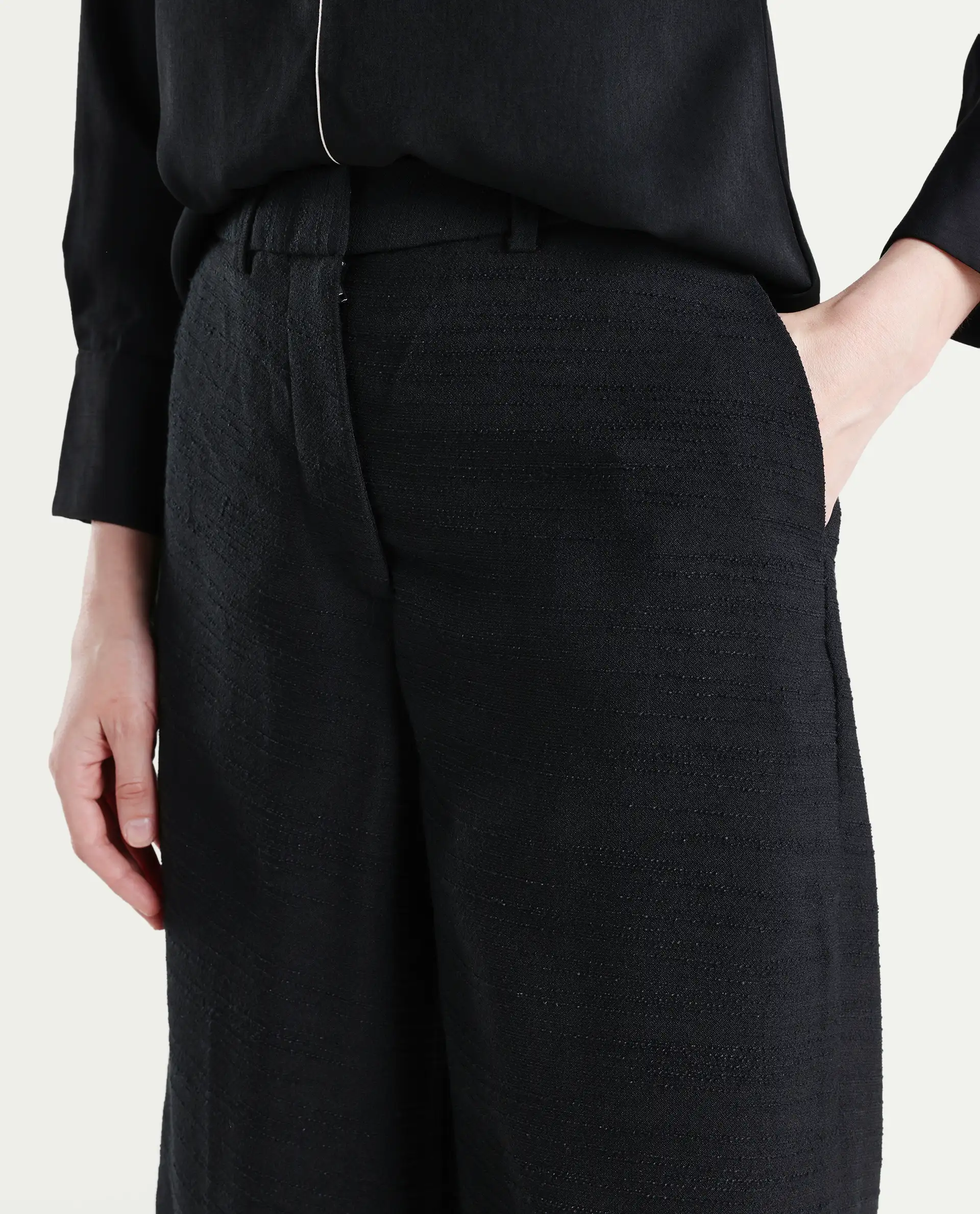 Rareism Women's Pidet-B-Black Satin Plain Ankle Length Wide Trouser - Image 4