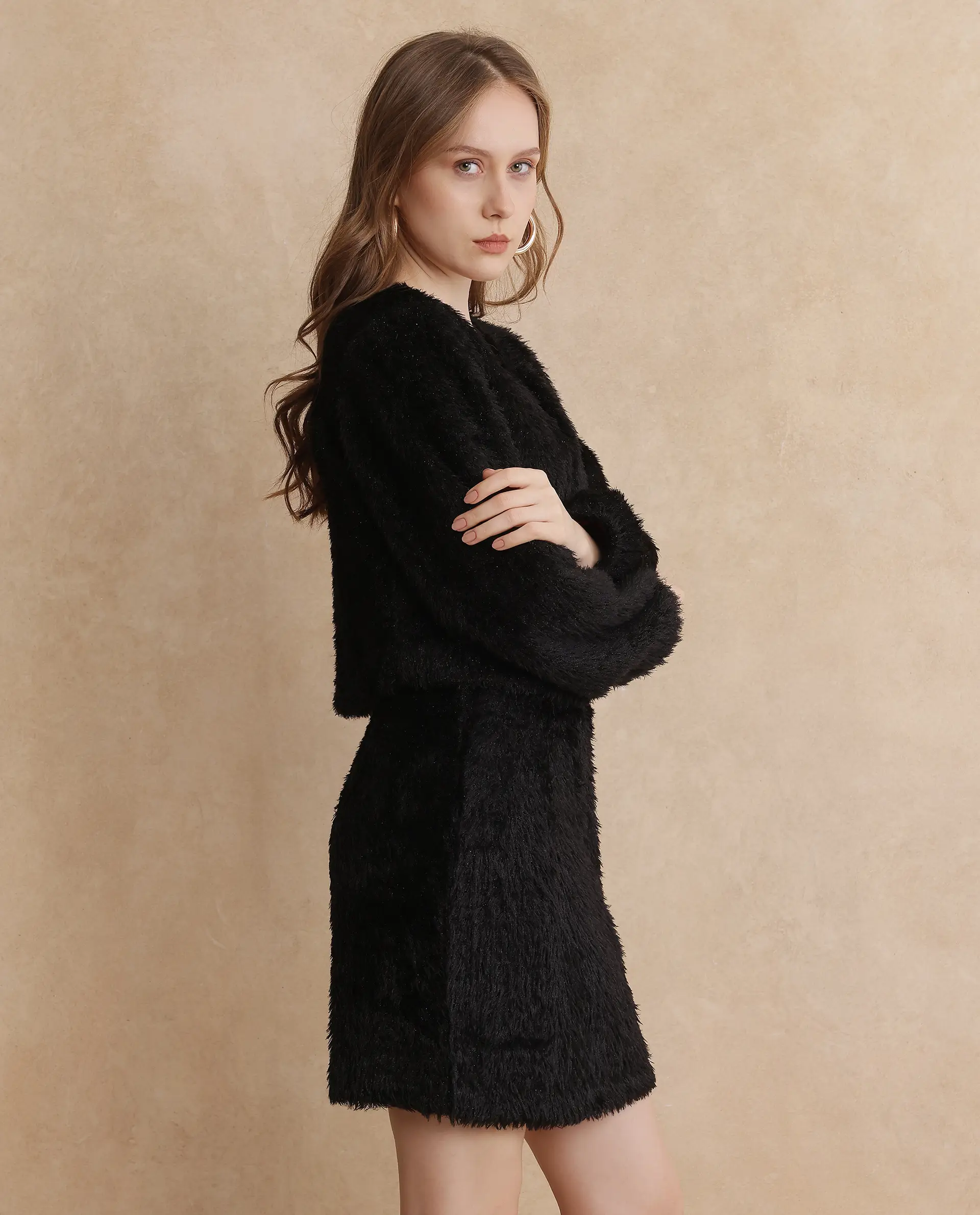 Rareism Women's Pilxar Black Acrylic Crew Neck Dyed Crop Regular Fit Jacket - Image 4