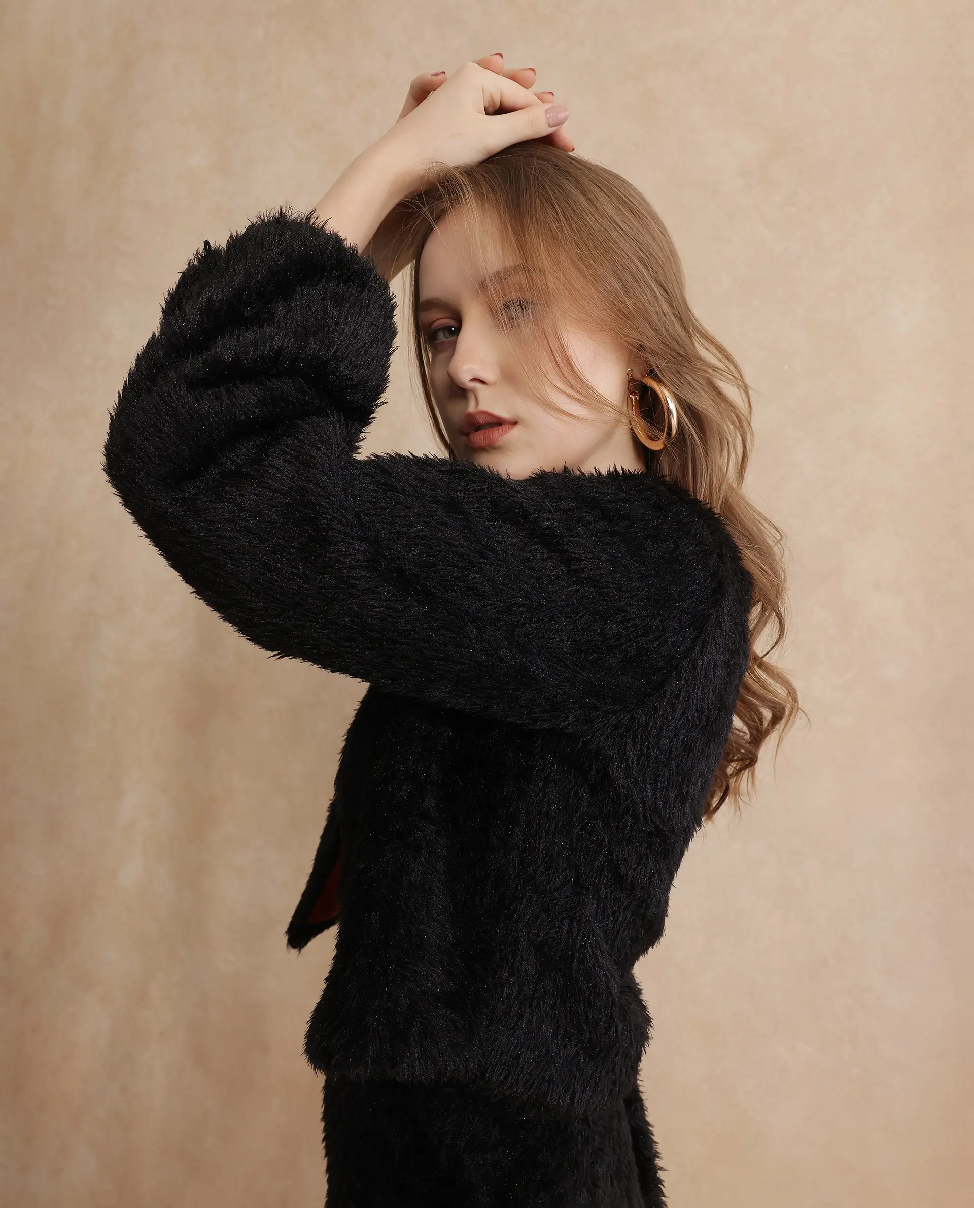 Rareism Women's Pilxar Black Acrylic Crew Neck Dyed Crop Regular Fit Jacket - Image 7