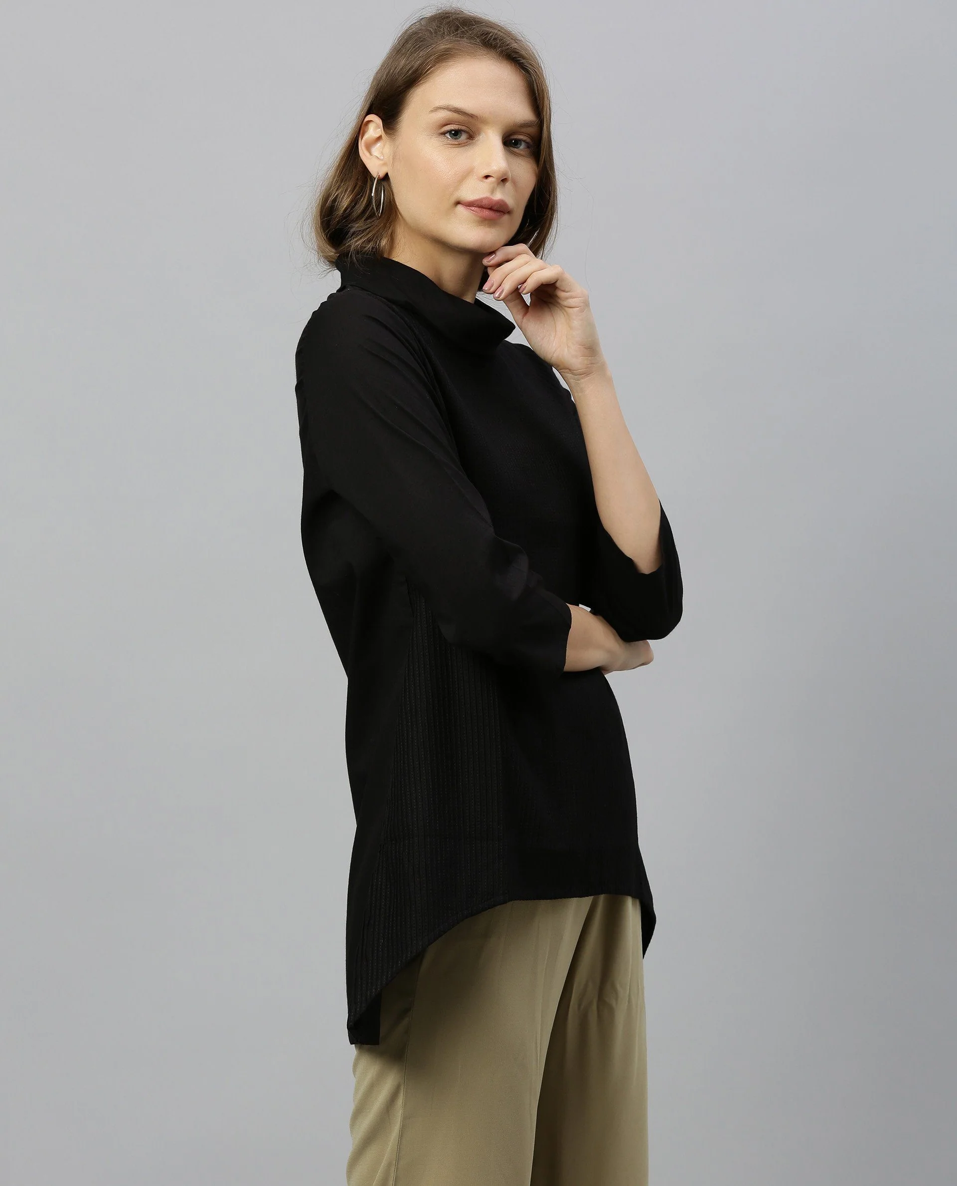 Rareism Women Pins-1 Black Top Short Sleeves - Image 4