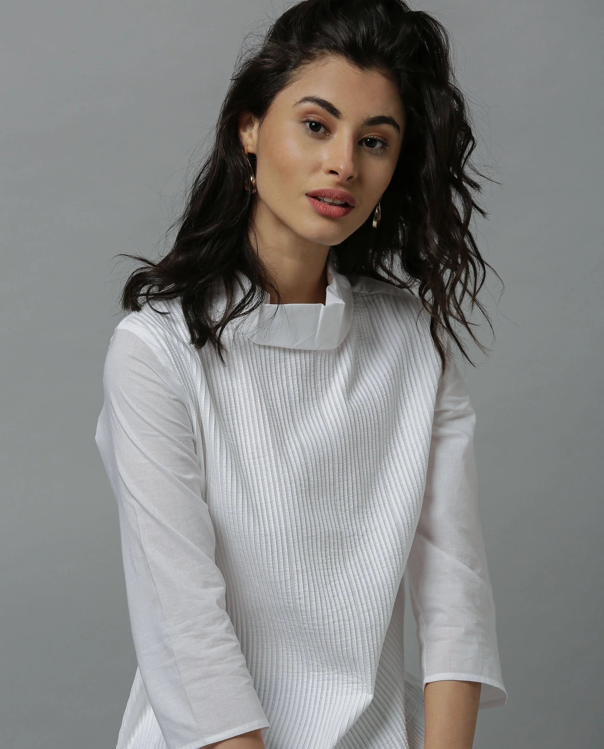 Rareism Women Pins-1 White Top Short Sleeves - Image 6