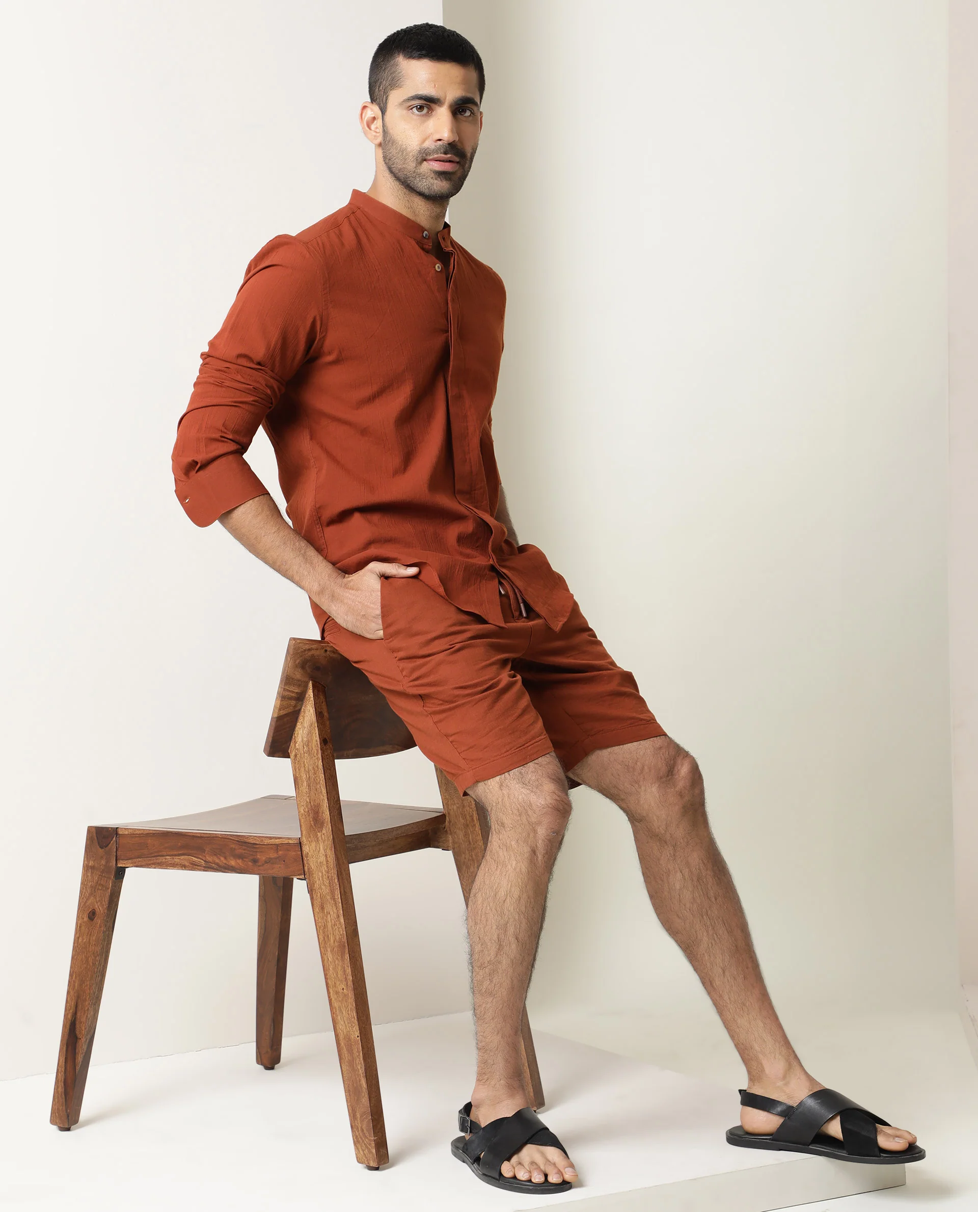 Rare Rabbit Men's Pinto Rust Regular Fit Shorts - Image 6