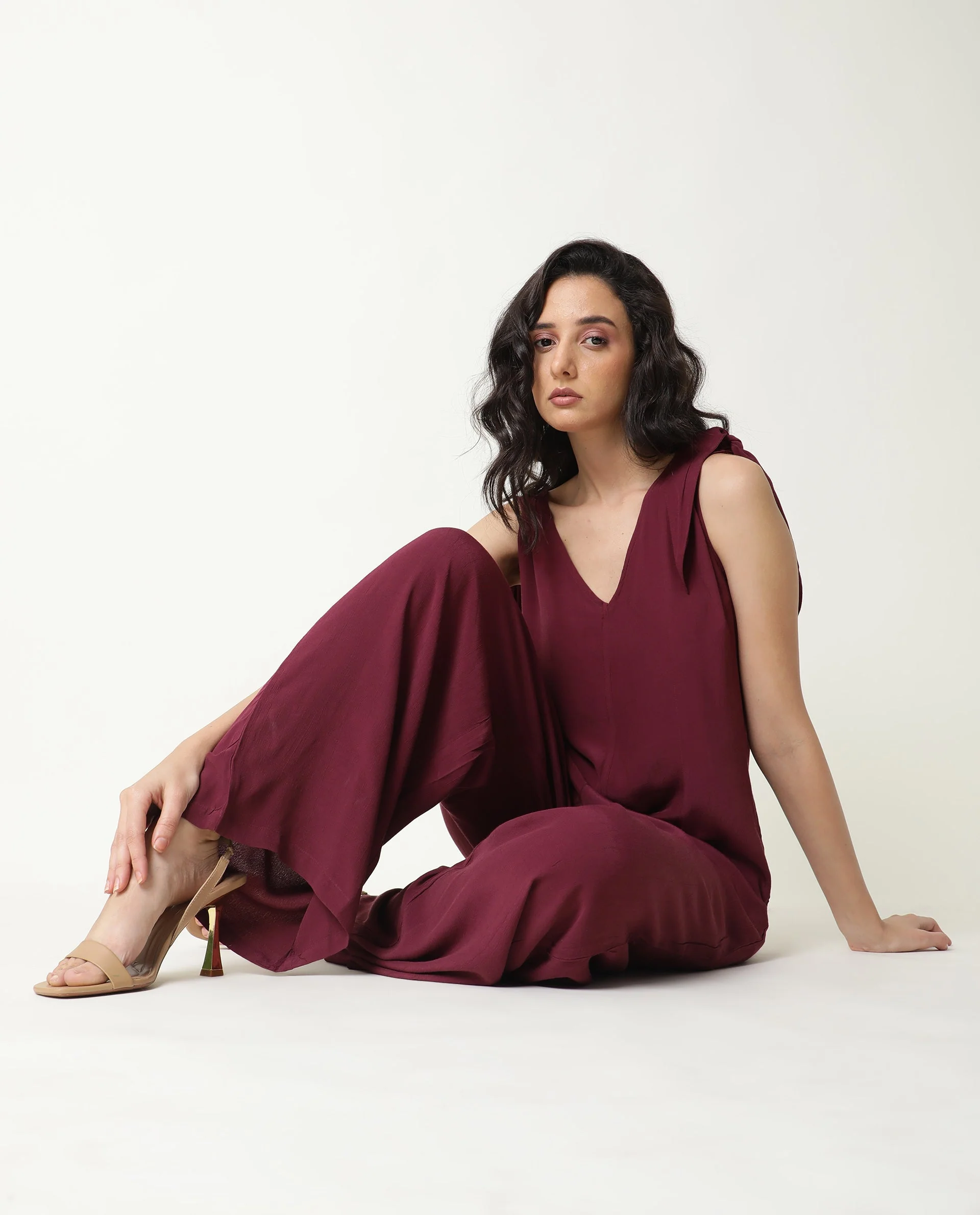 Rareism Women's Pivot Maroon Viscose V-Neck Plain Sleeveless Knee Length Tailored Jumpsuit