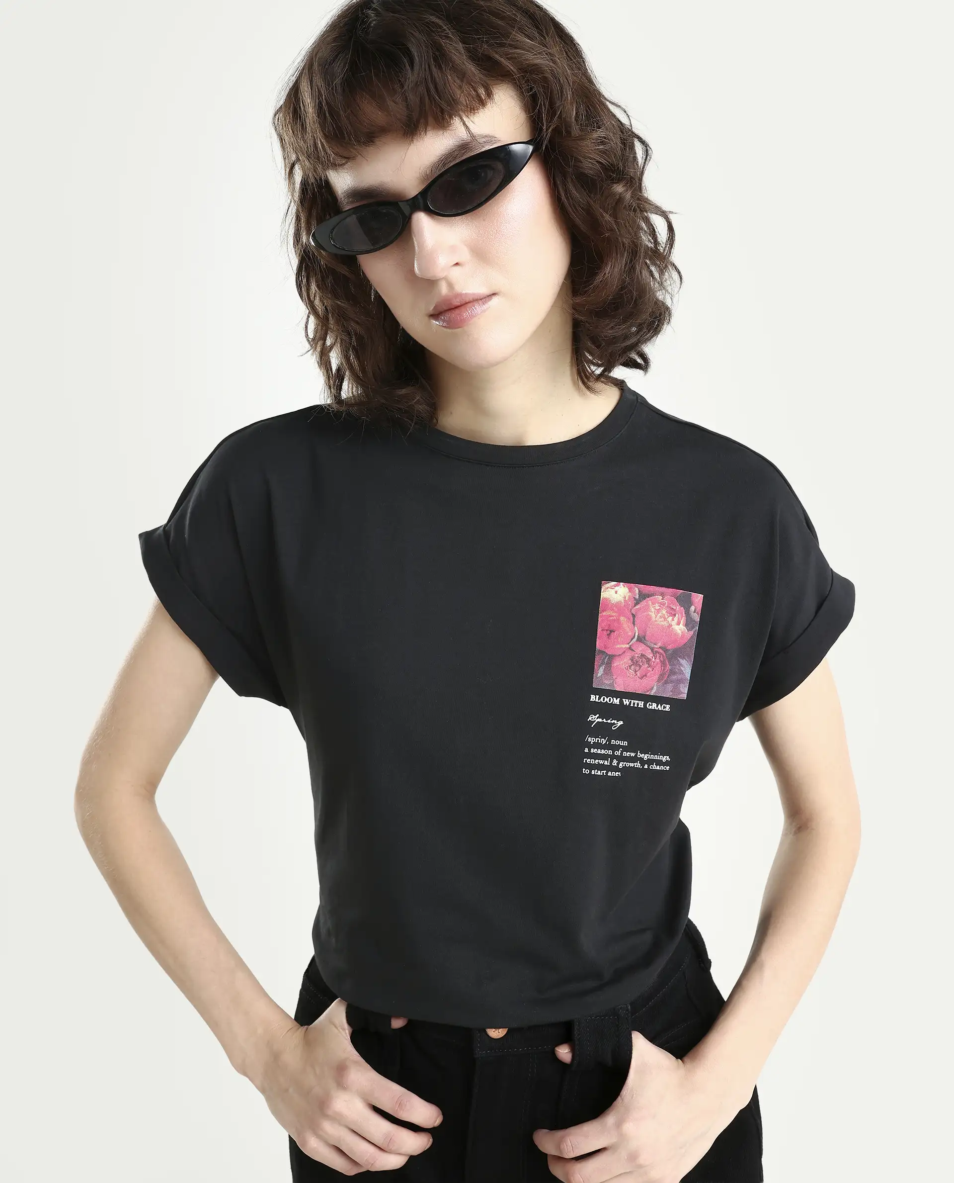 Rareism Women's Poctri Black Cotton Blend Crew Neck Graphic Print Extended Sleeves Regular Fit T-Shirt
