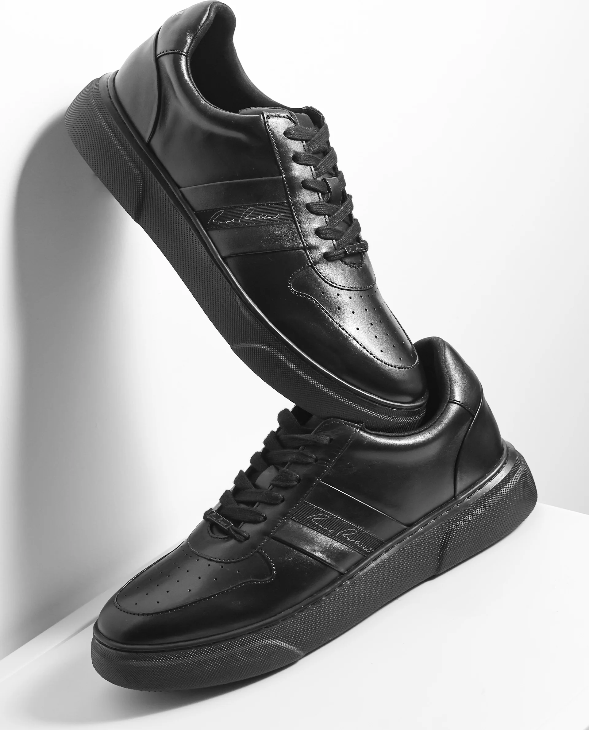 Rare Rabbit Mens Polaris Black Round Toe Low Top Lace-Up Sneaker Shoes - Image 10