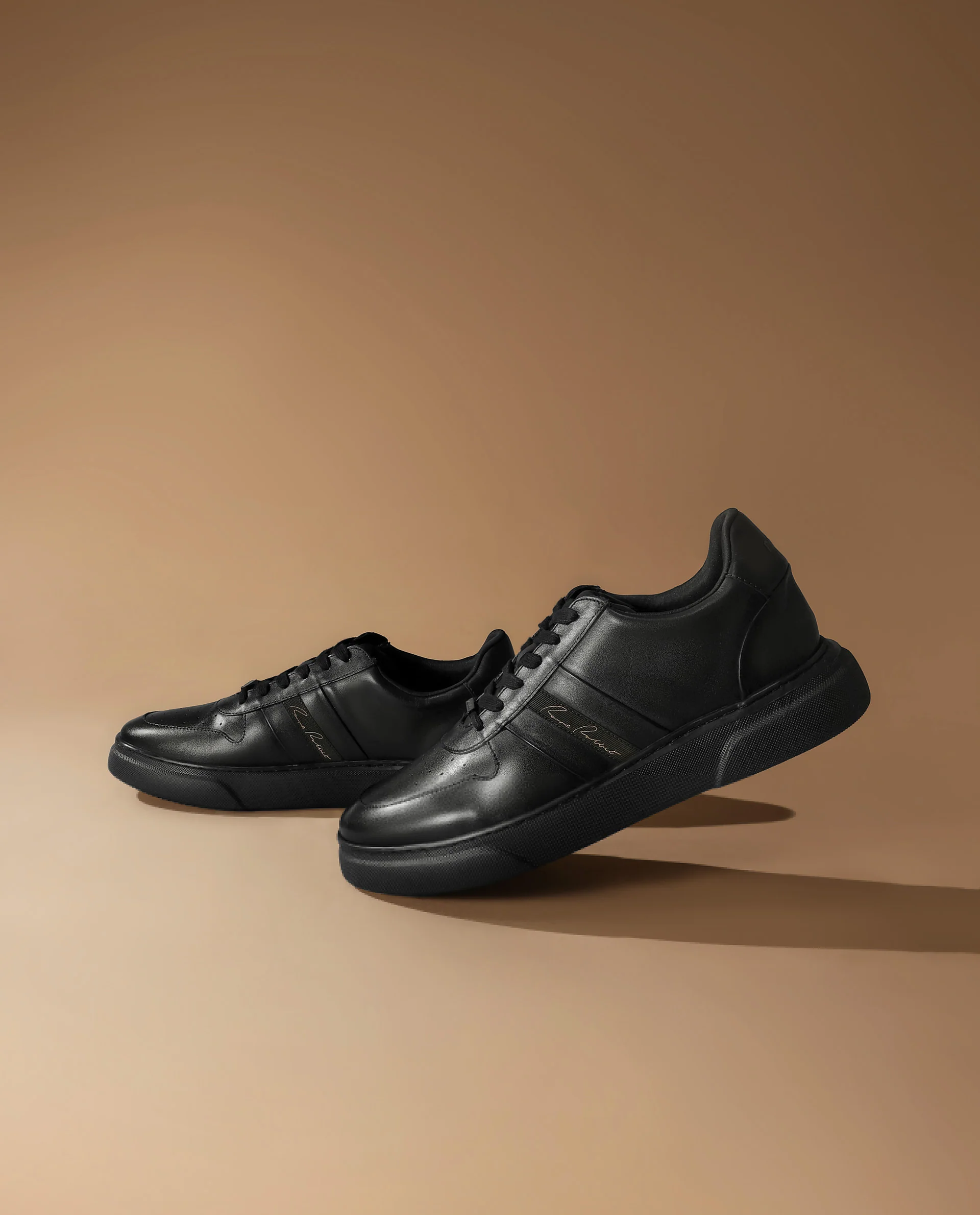 Rare Rabbit Mens Polaris Black Round Toe Low Top Lace-Up Sneaker Shoes - Image 9