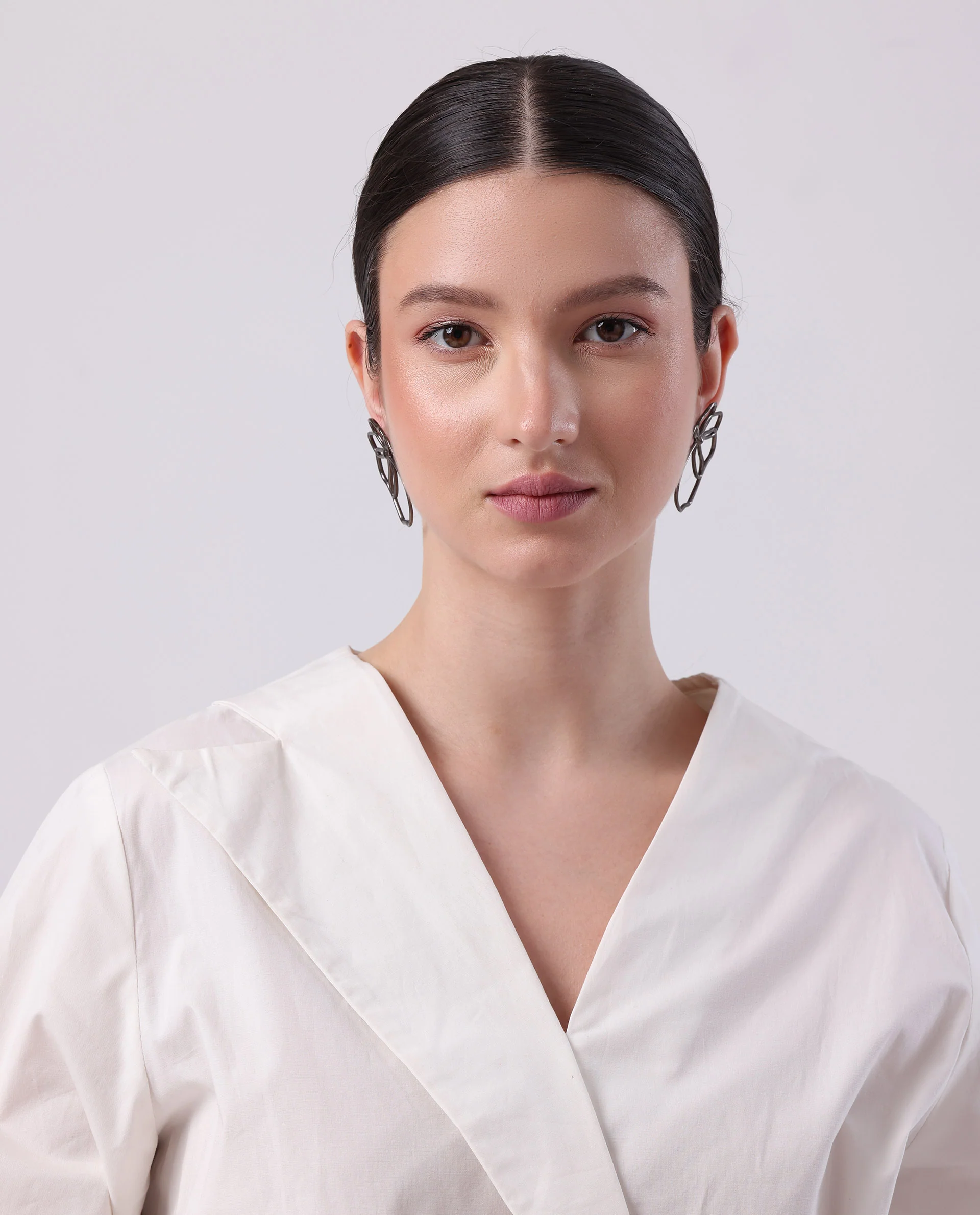 Rareism Women Poppy Grey Earring - Image 2