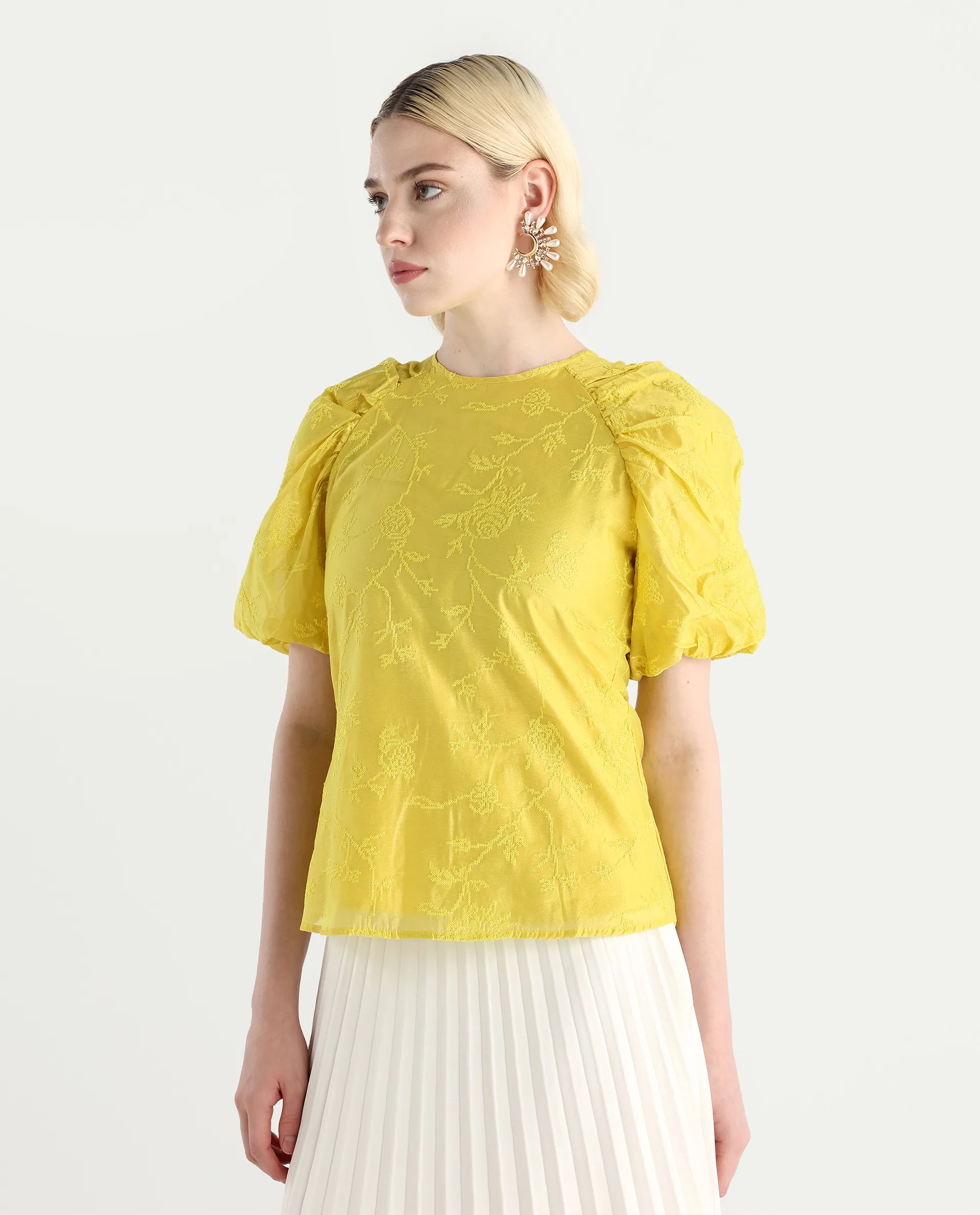 Rareism Women's Prebo Green Viscose Blend Mandarin Collar Plain Balloon Sleeve Regular Fit Top - Image 5
