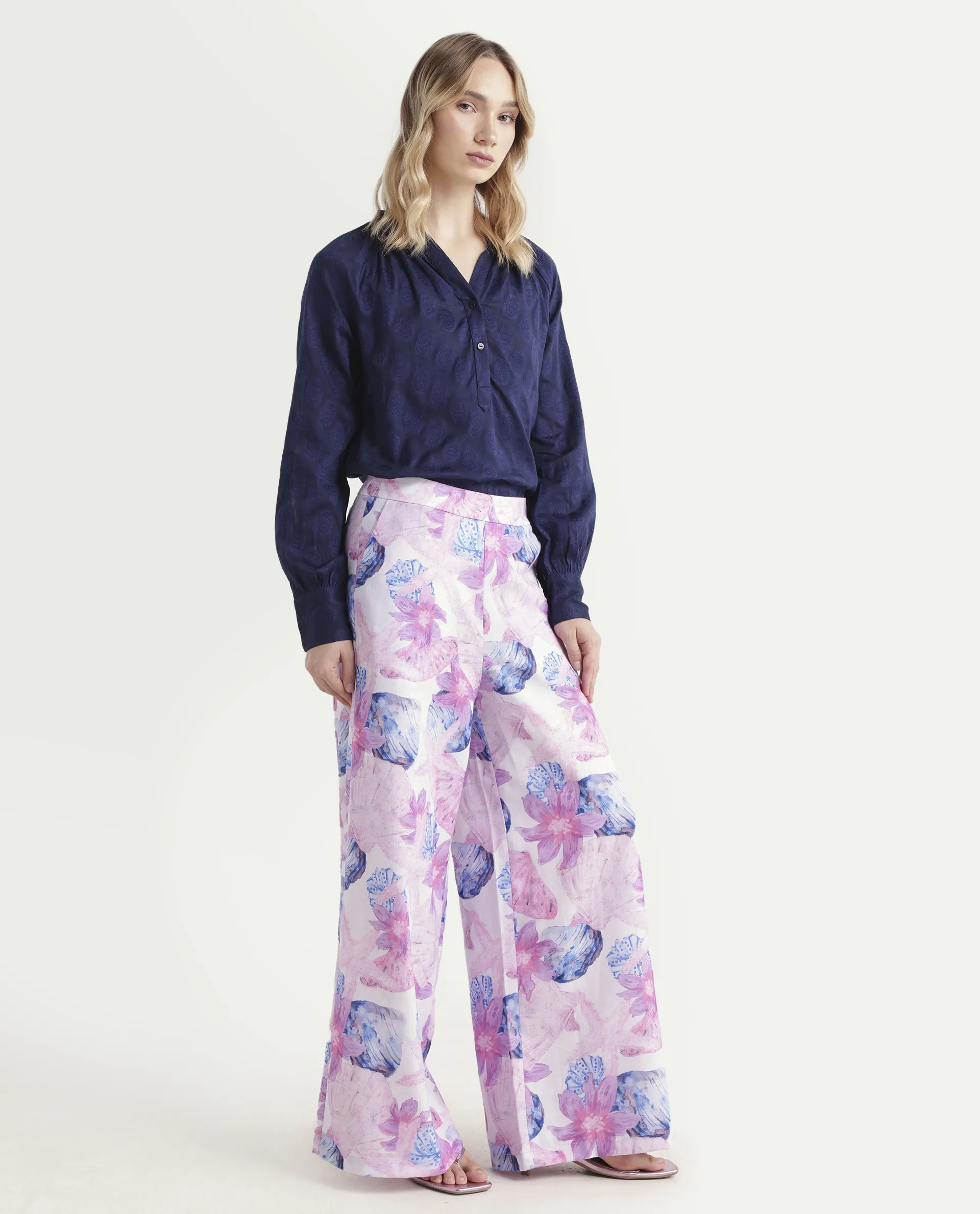 Rareism Women's Predin B Multi Polyester Abstract Print Ankle Length Wide Trouser - Image 6
