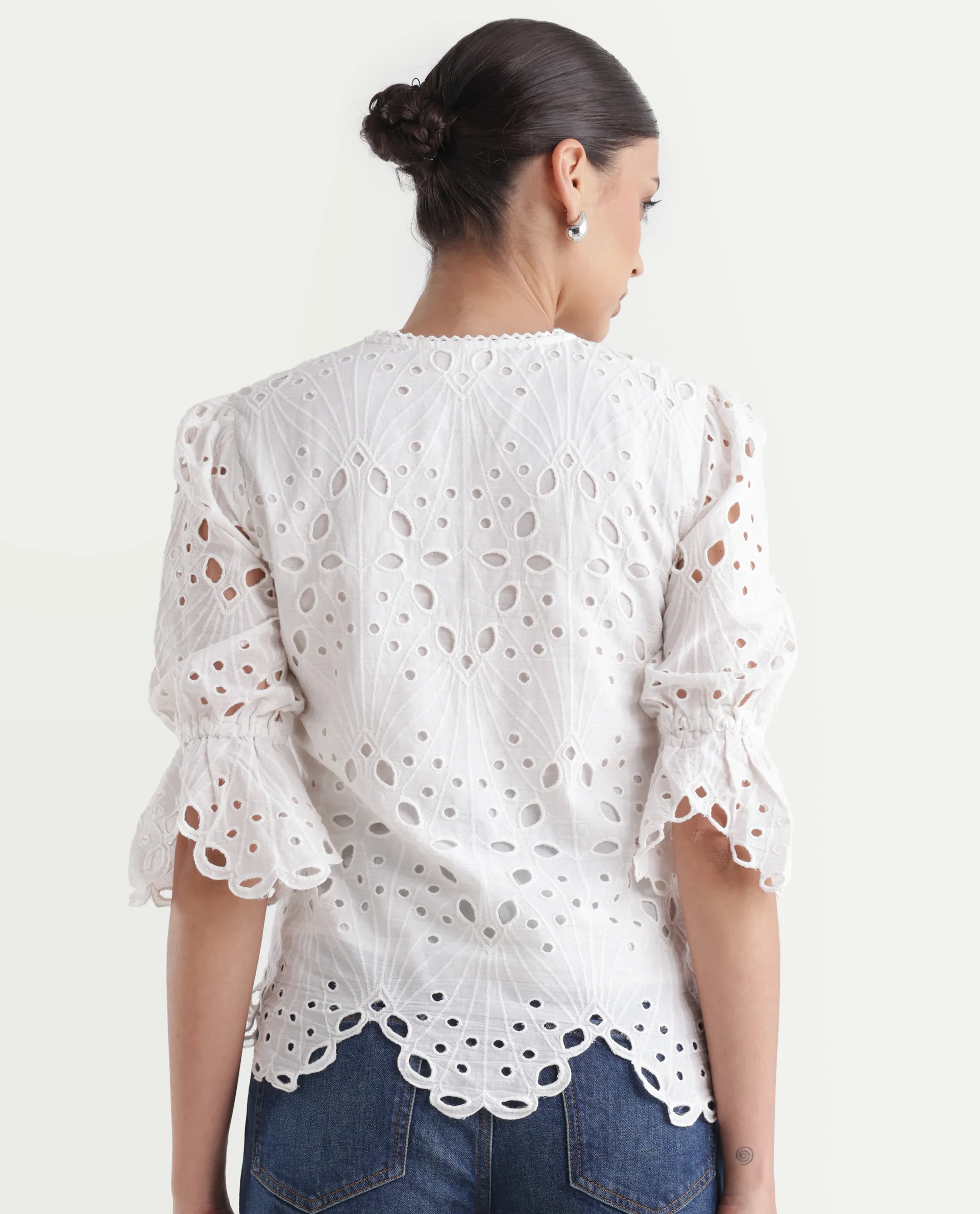 Rareism Women's Prefern White Cotton V-Neck Plain Puff Sleeves Regular Fit Top - Image 7