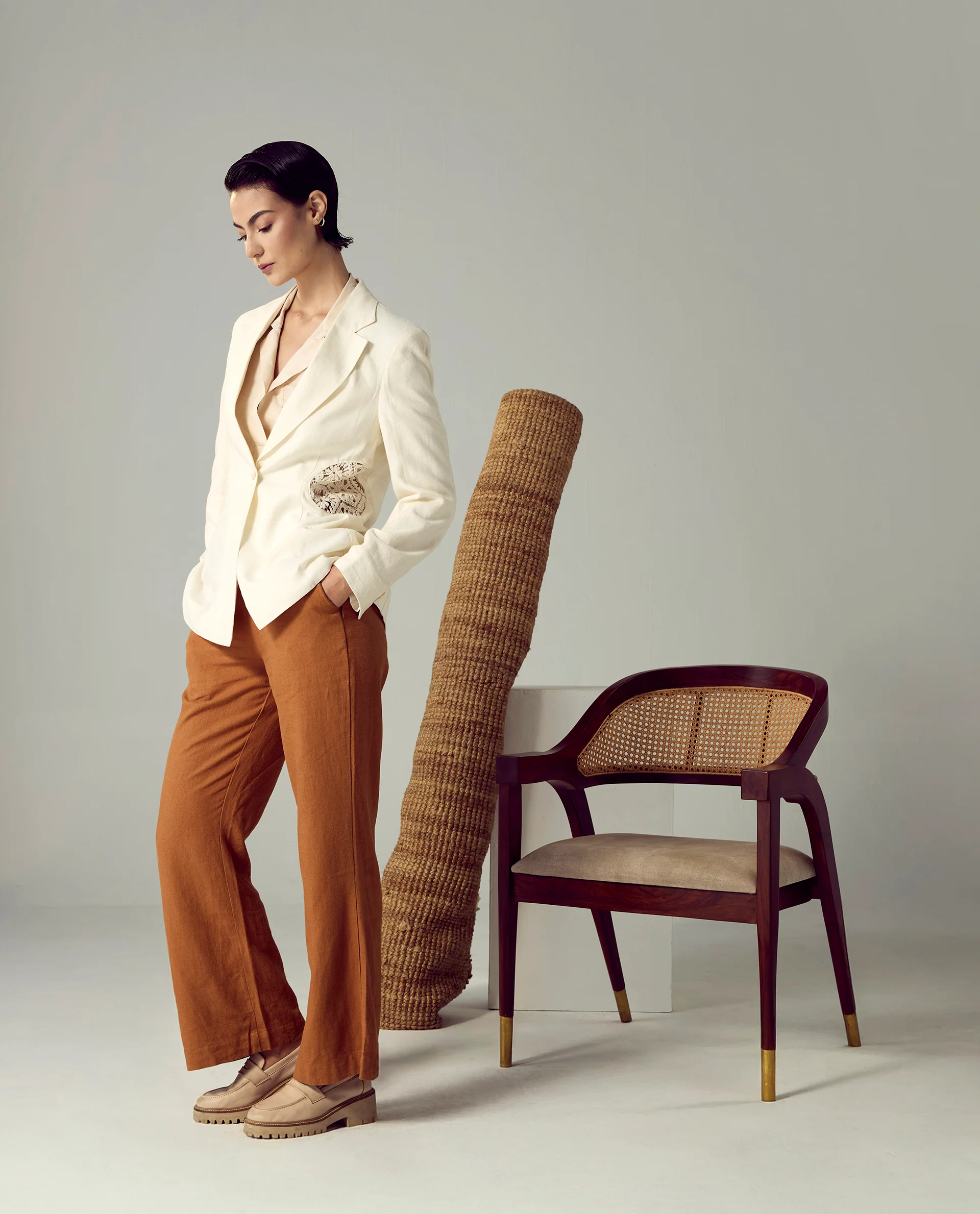 Rareism Women's Prender Off White Linen Lapel Neck Regular Fit Plain Blazer - Image 3