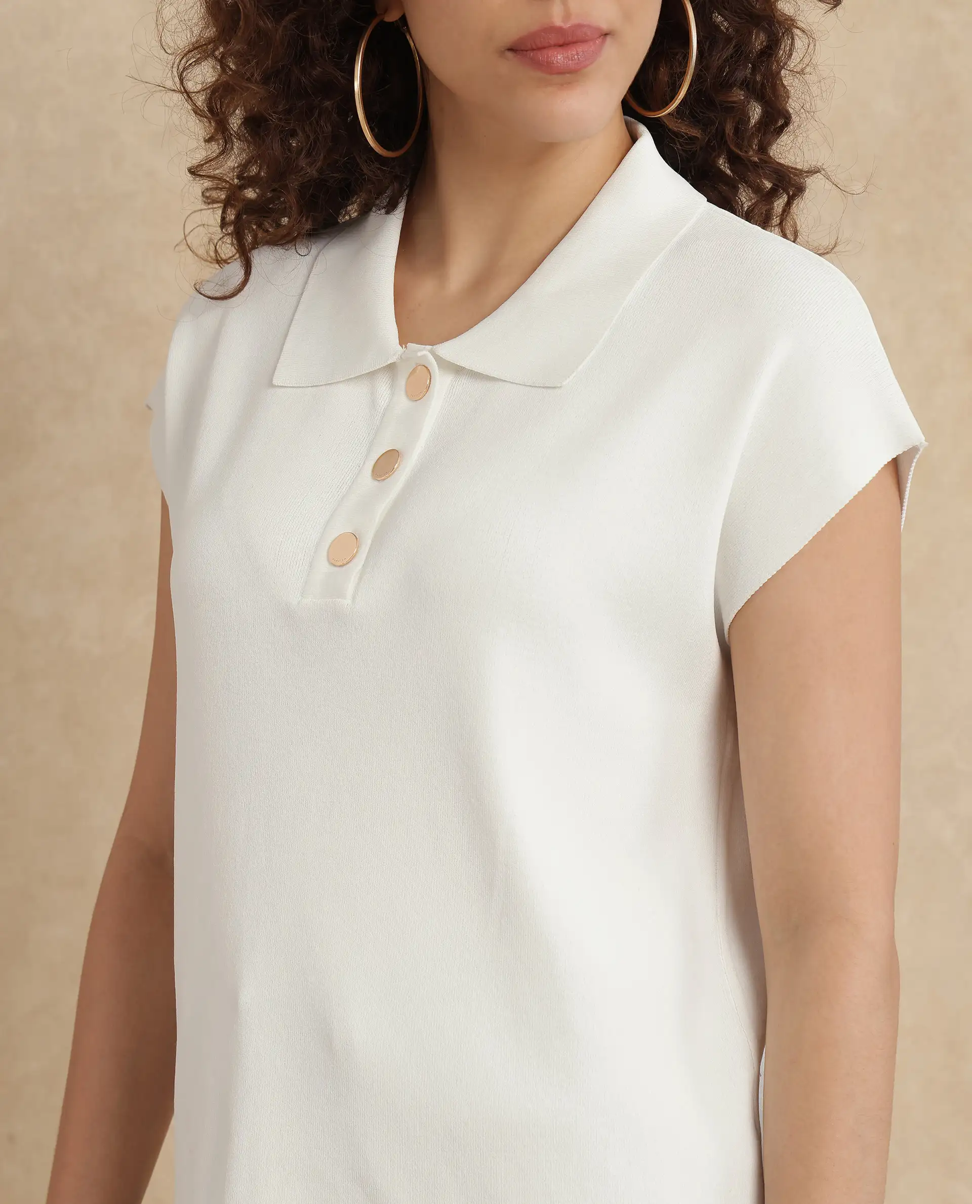 Rareism Women's Prepol Off White Viscose Blend Spread Collar Plain Extended Sleeves Crop Boxy Fit Top - Image 2