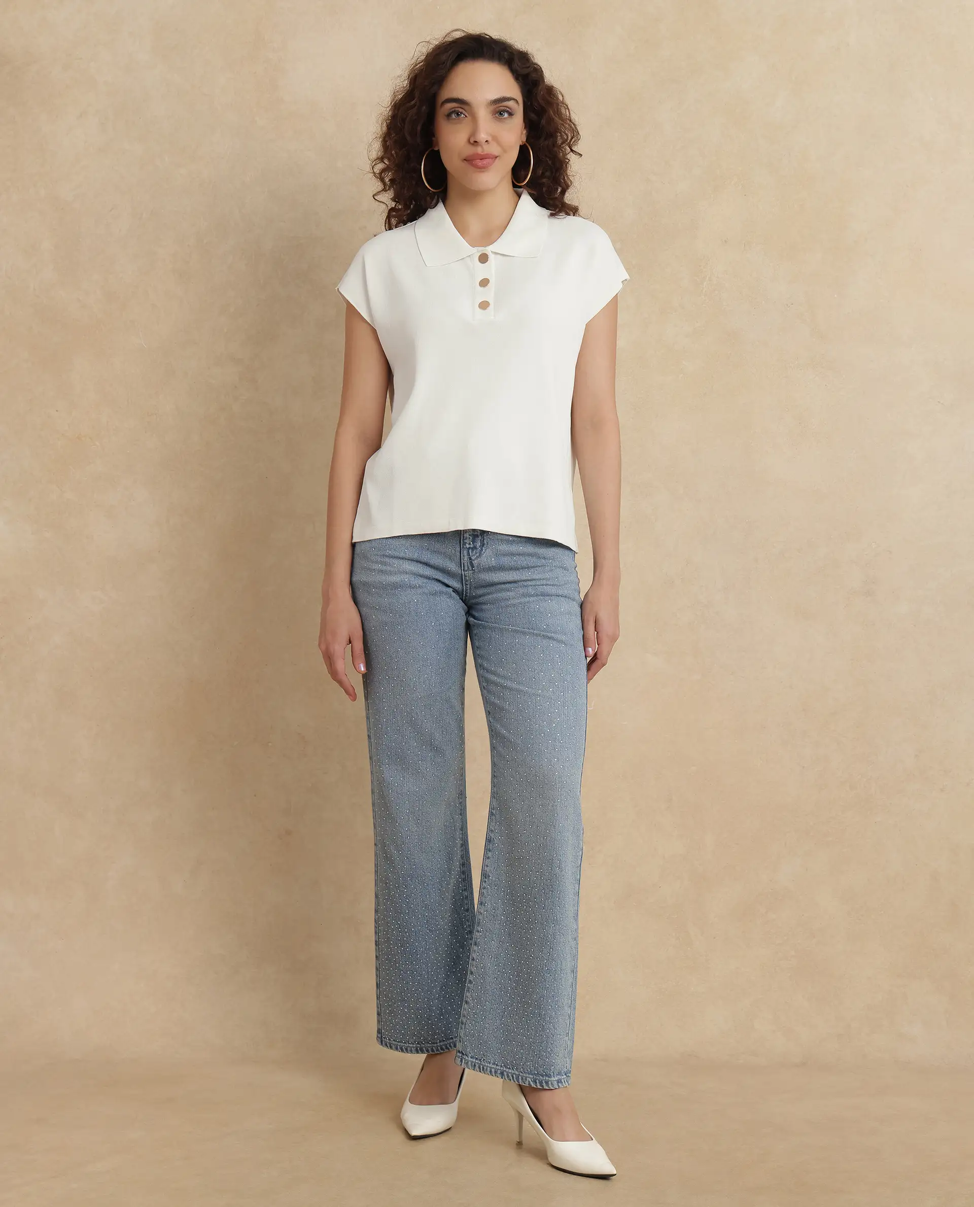 Rareism Women's Prepol Off White Viscose Blend Spread Collar Plain Extended Sleeves Crop Boxy Fit Top - Image 7