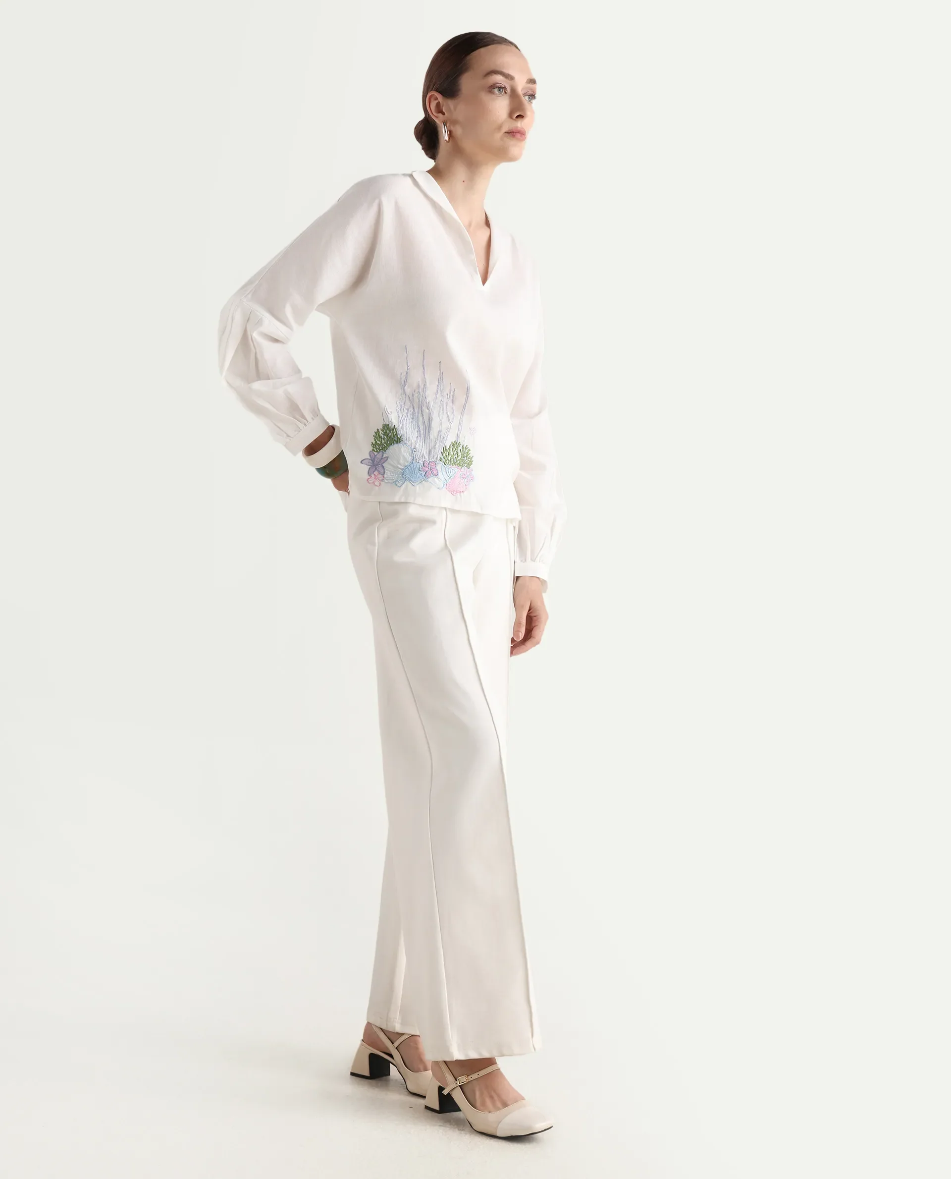 Rareism Women's Present White Cotton Lapel Neck Plain Balloon Sleeve Regular Fit Top - Image 2