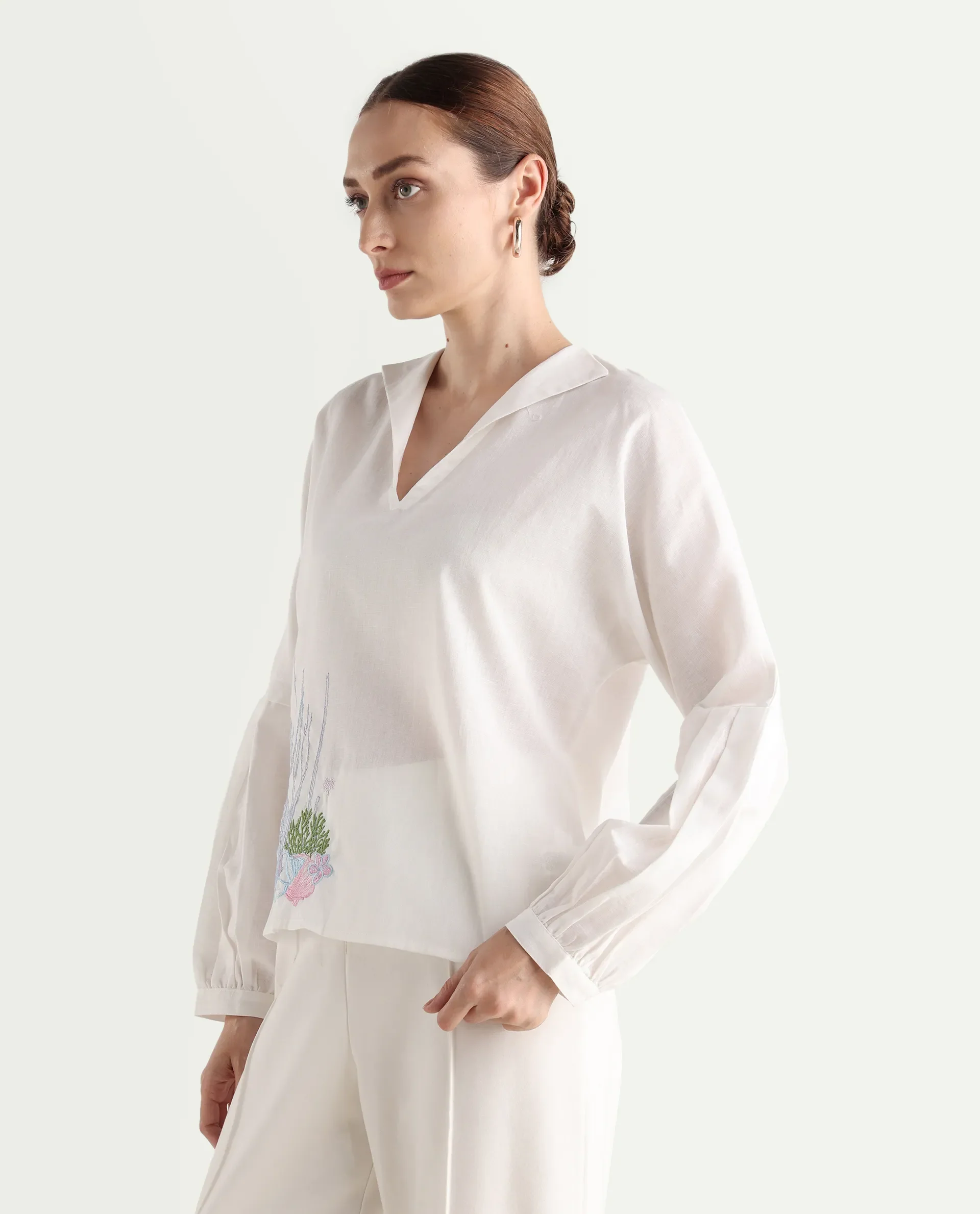 Rareism Women's Present White Cotton Lapel Neck Plain Balloon Sleeve Regular Fit Top - Image 5