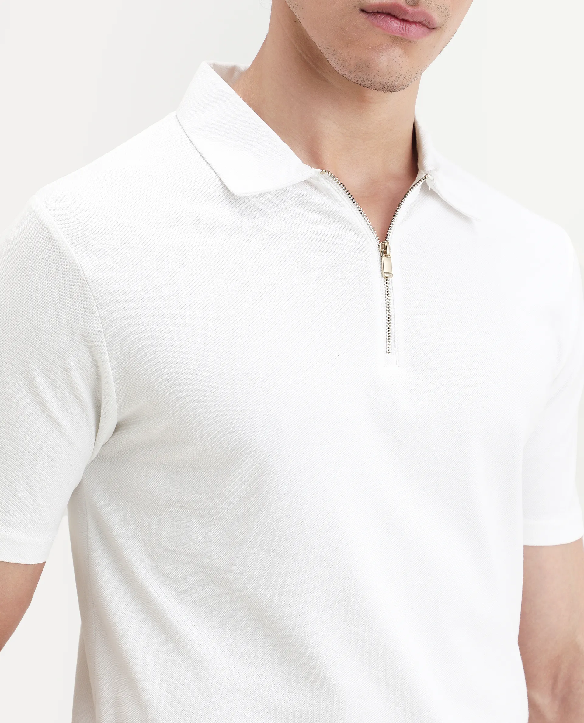 Rare Rabbit Men's Guild Casual Prin 1 White Cotton Blend Plain Regular Fit Half Sleeve Polo - Image 4