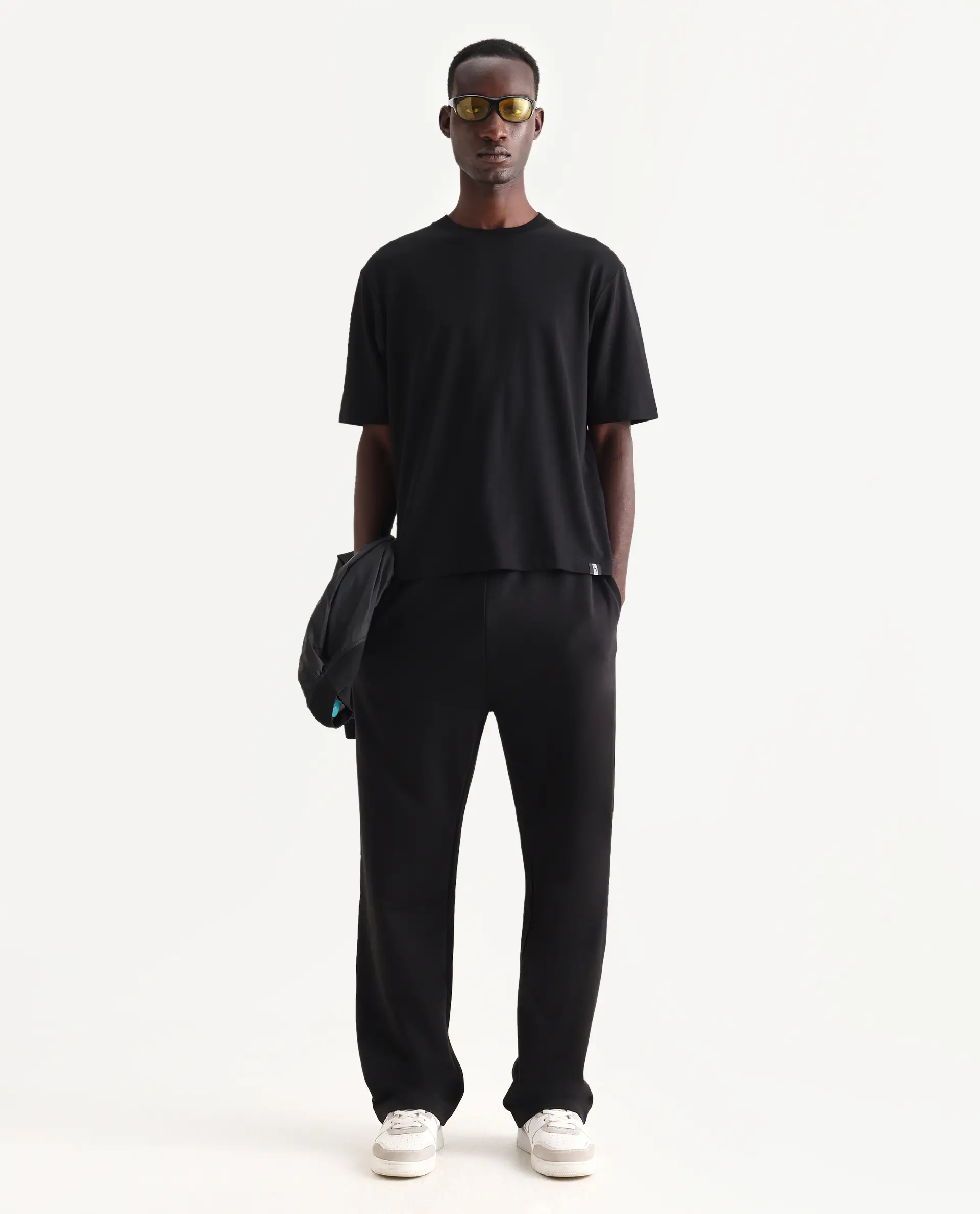 Rare Rabbit Men's Qlo Black Cotton Blend Plain Oversized Fit Half Sleeve Crew Neck T-Shirt - Image 2
