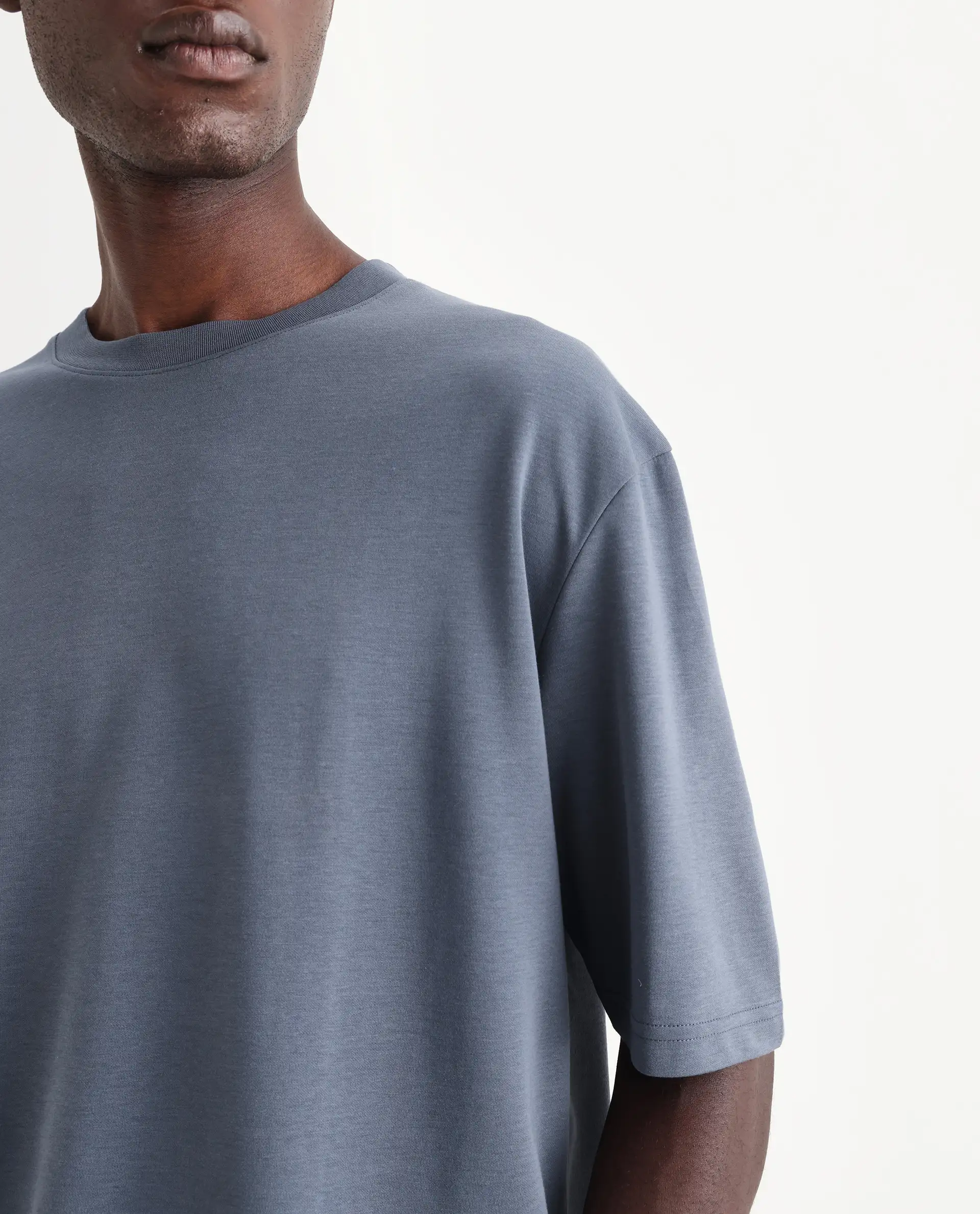 Rare Rabbit Men's Qlo Dusky Blue Cotton Blend Plain Oversized Fit Half Sleeve Crew Neck T-Shirt - Image 3