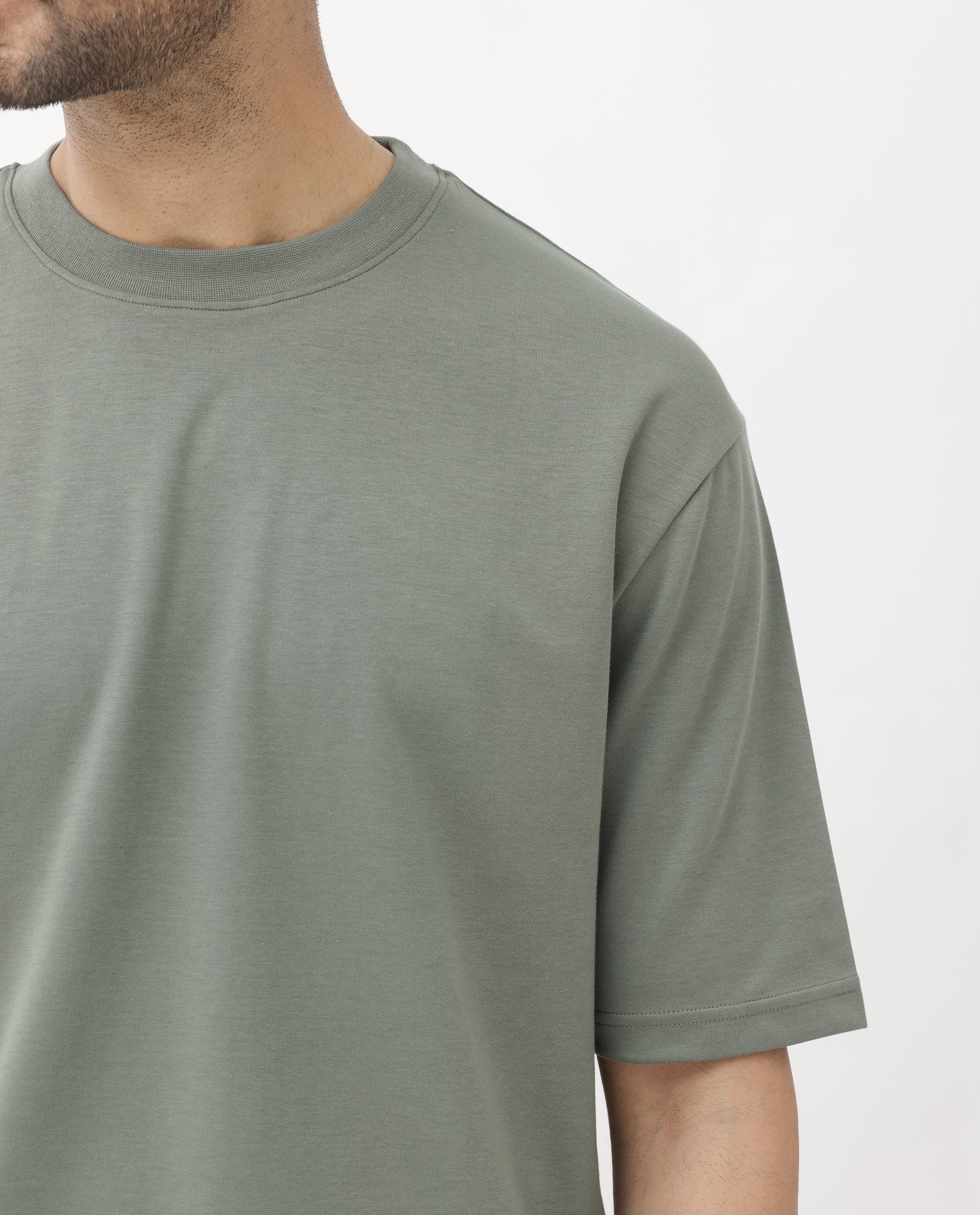 Rare Rabbit Men's Qlo Dusky Olive Cotton Blend Plain Oversized Fit Half Sleeve Crew Neck T-Shirt - Image 2