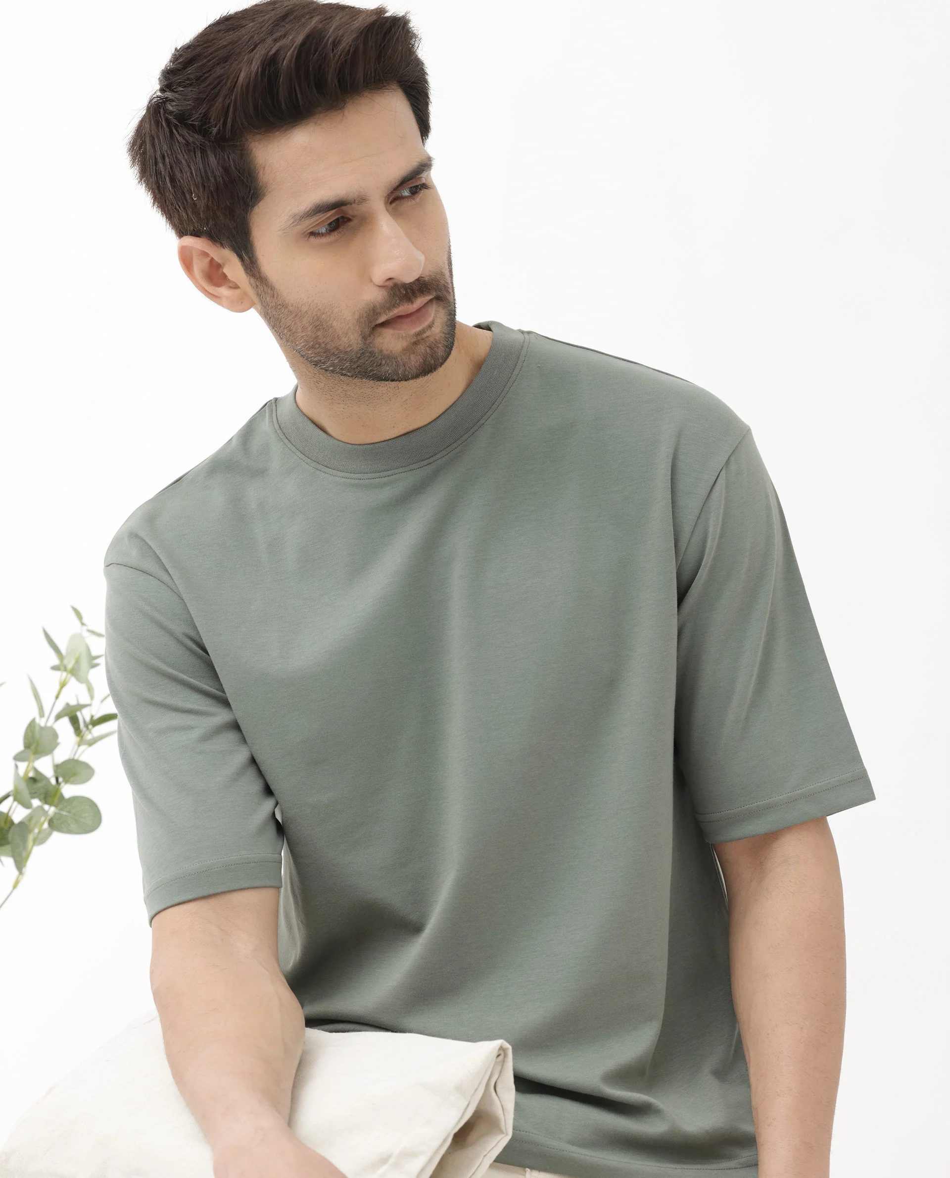 Rare Rabbit Men's Qlo Dusky Olive Cotton Blend Plain Oversized Fit Half Sleeve Crew Neck T-Shirt - Image 4